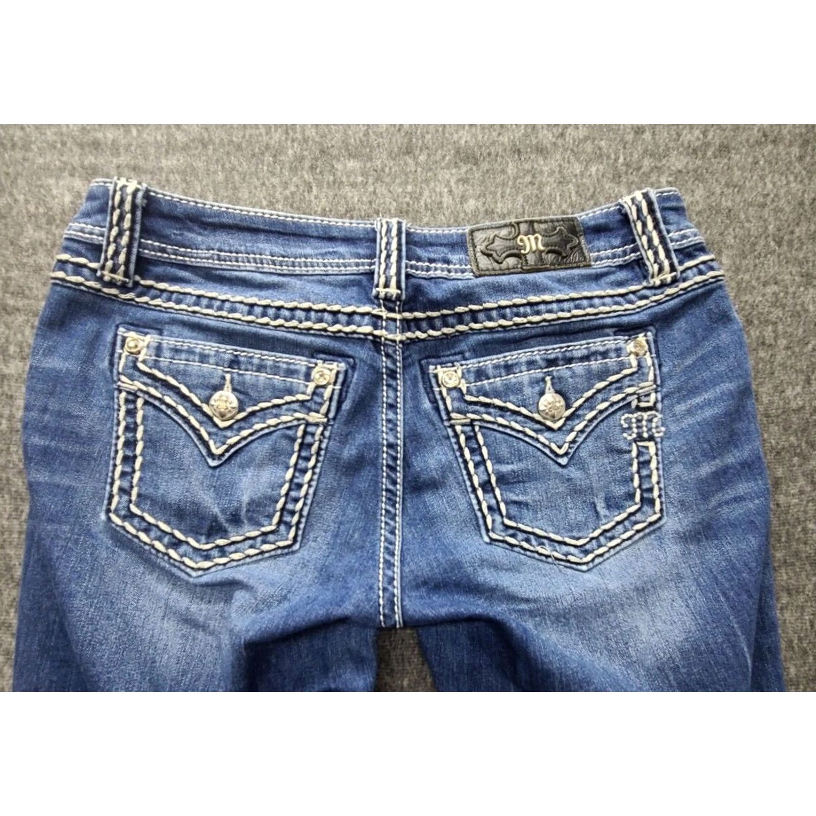 Miss Me Miss Me Jeans Capri Womens 29 Regular Mid Rise Embellished Rhinestone Embroidered Denim Blue Cowgirlcore Size ONE SIZE - 2 Thumbnail