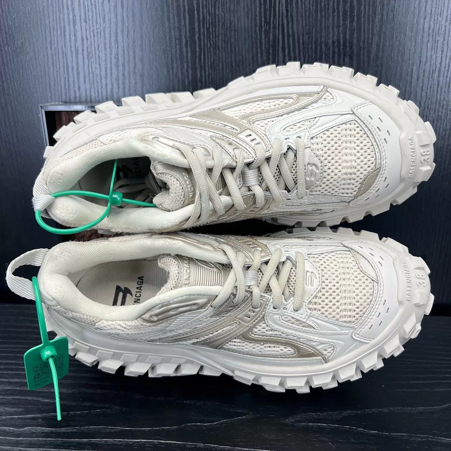 Balenciaga Balenciaga Tire Tan 38 Women's Like New Original Box Size US 7.5 / IT 37.5 - 7 Thumbnail
