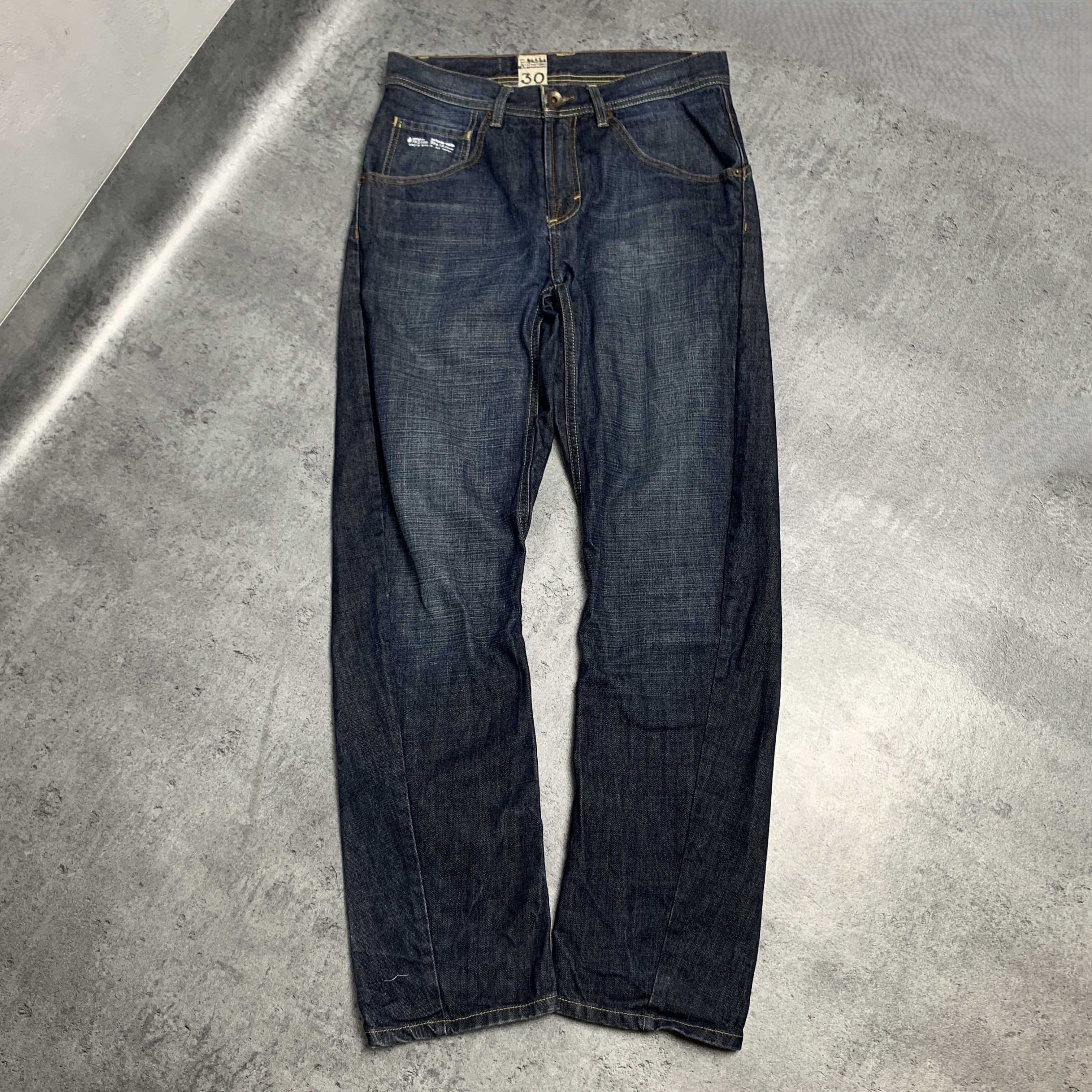 Volcom Volcom vintage curved leg jeans - W30L30 Size US 30 / EU 46 - 1 Thumbnail