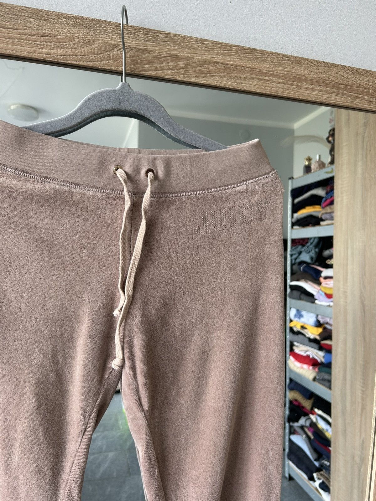 Juicy Couture Vintage sweatpants juicy couture velvet y2k small jogger Size 28" / US 6 / IT 42 - 12 Thumbnail