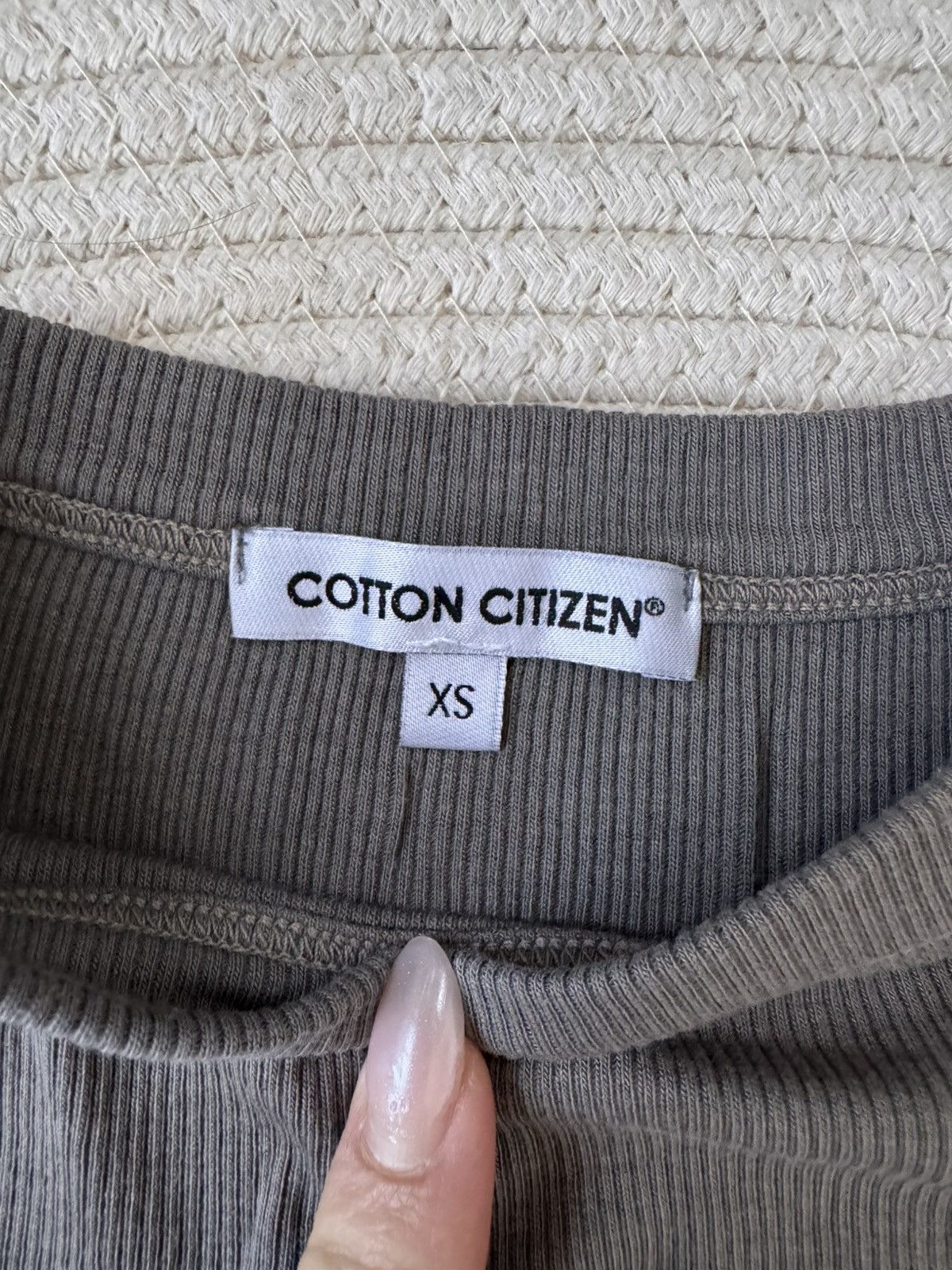 COTTONCITIZEN Cotton Citizen The Verona Crop Shirt in Ash size XS Size XS / US 0-2 / IT 36-38 - 2 Thumbnail