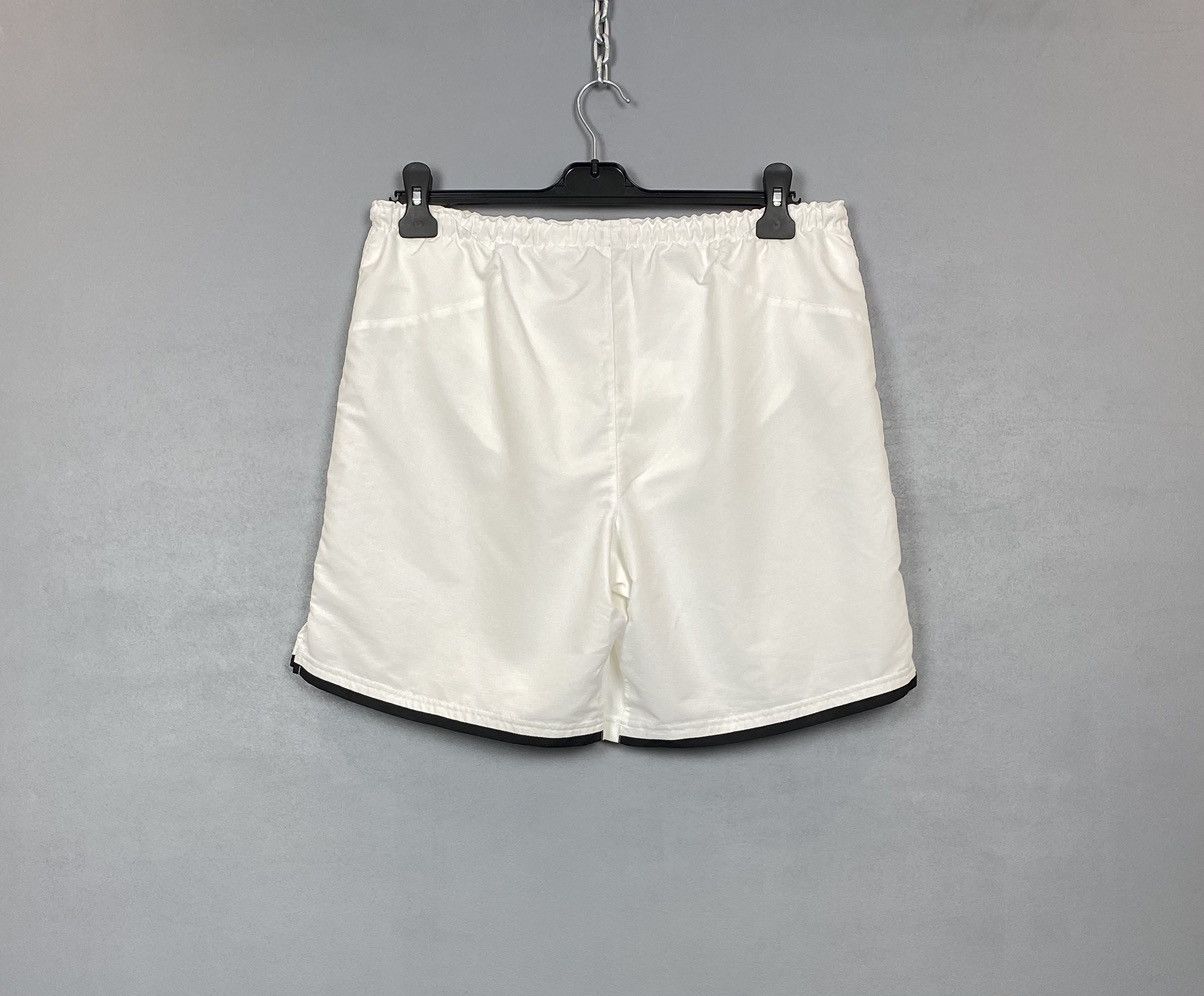 Other Nike 2000’s Juventus Football Soccer Shorts Size S White Top Size US 28 / EU 44 - 5 Thumbnail