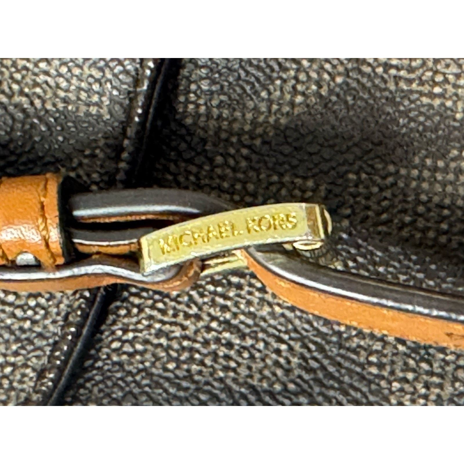 Michael Kors MICHAEL KORS Fulton Flap Gusset Crossbody Bag Purse RARE Size ONE SIZE - 9 Thumbnail