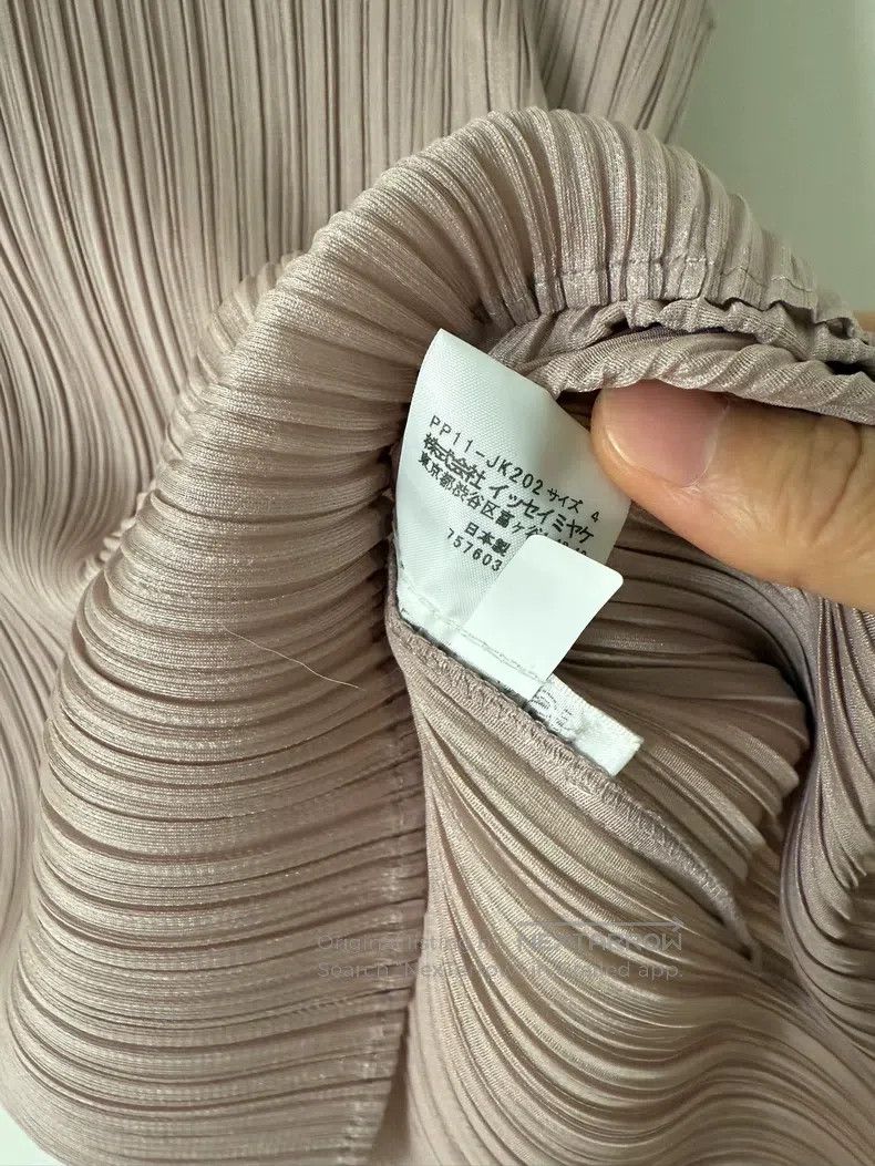 Issey Miyake Issey Miyake Light Brown Pleated Sleeveless Camisole Size XL / US 12-14 / IT 48-50 - 4 Thumbnail