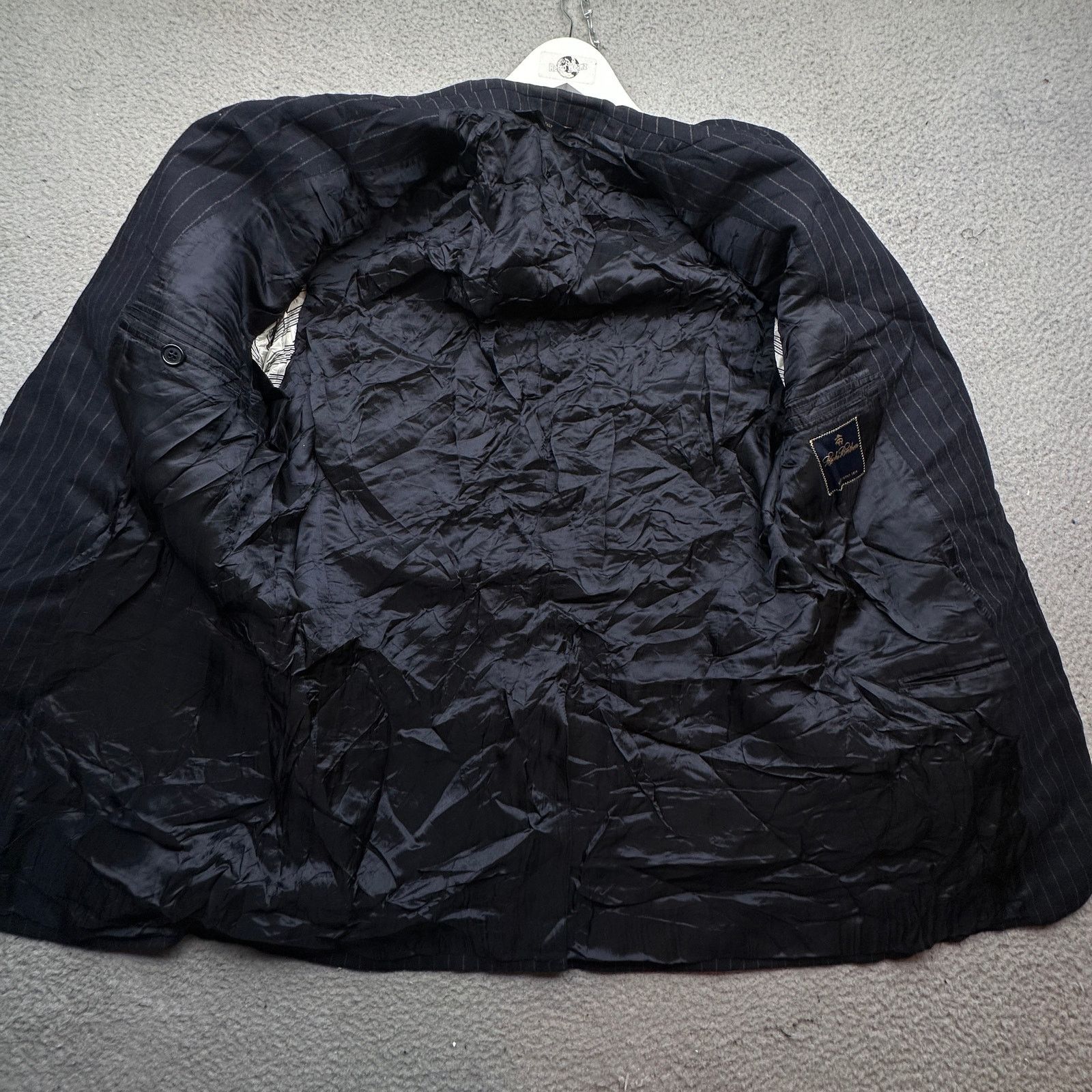 Brooks Brothers Brooks Brothers Pinstripe Wool Jacket 42 Long Navy Italy Size US L / EU 52-54 / 3 - 19 Thumbnail
