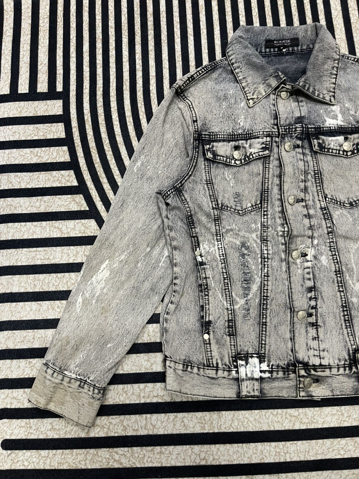 In The Attic 2000s IN THE ATTIC MUDWASH DISTRESSED DENIM BIKER JACKET Size US M / EU 48-50 / 2 - 3 Thumbnail