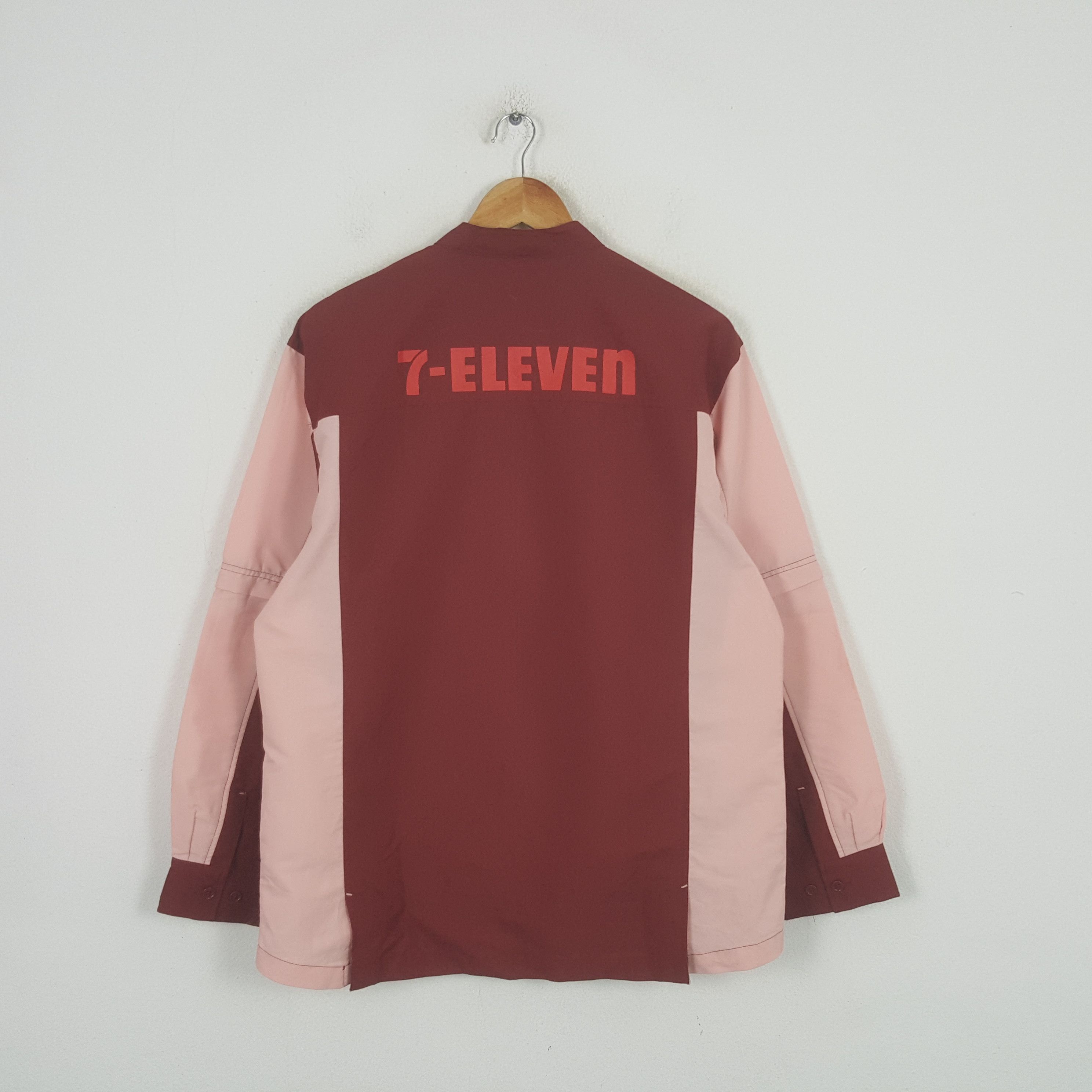 Vintage Vintage 7 Eleven Japanese Uniform Jacket C299N34 Size US L / EU 52-54 / 3 - 1 Thumbnail