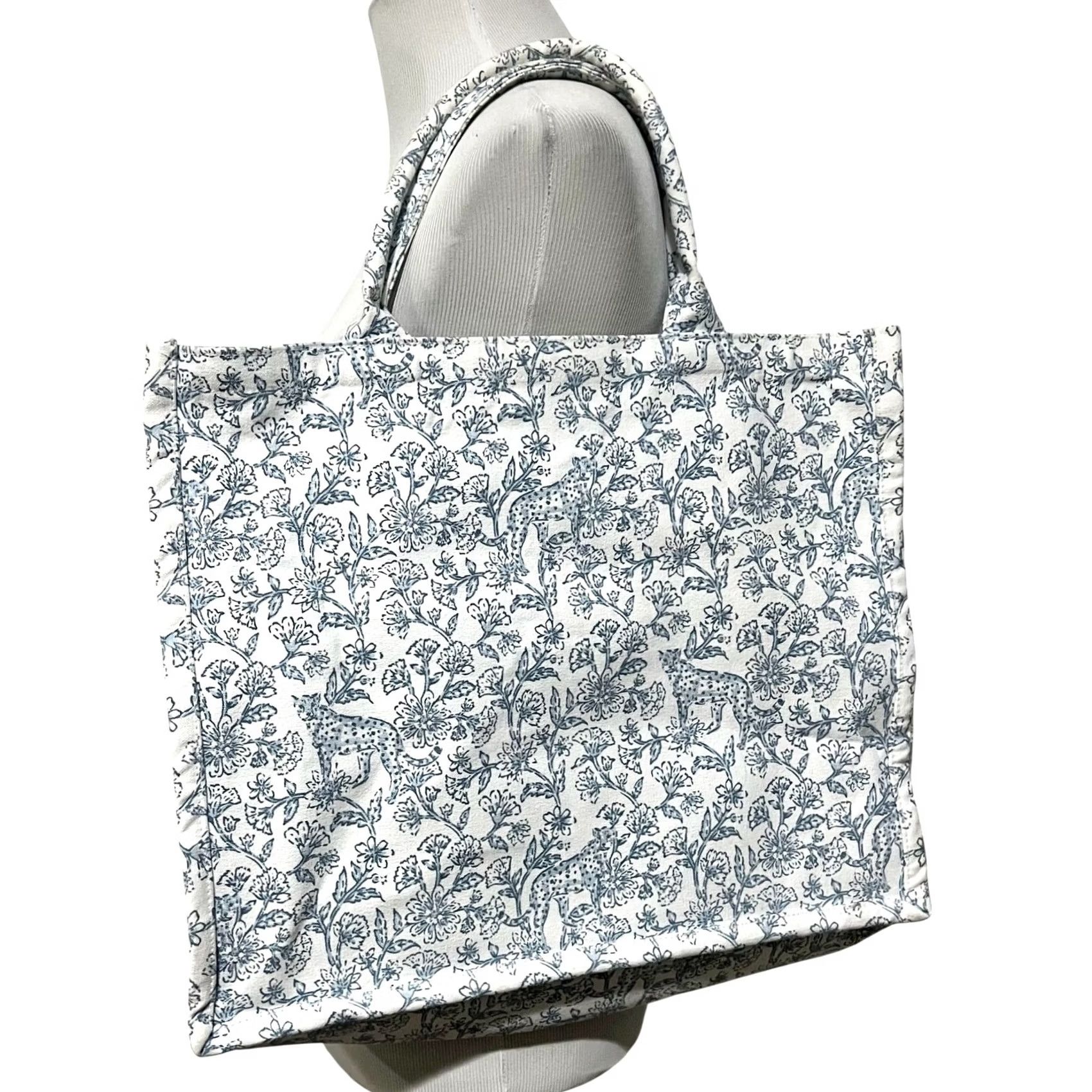 Vintage Blue & White Toile Tote Bag Cheetah/Leopard Floral Cotton Canvas Shoulder Bag Tote Unbranded Unisex Adults Size ONE SIZE - 6 Thumbnail