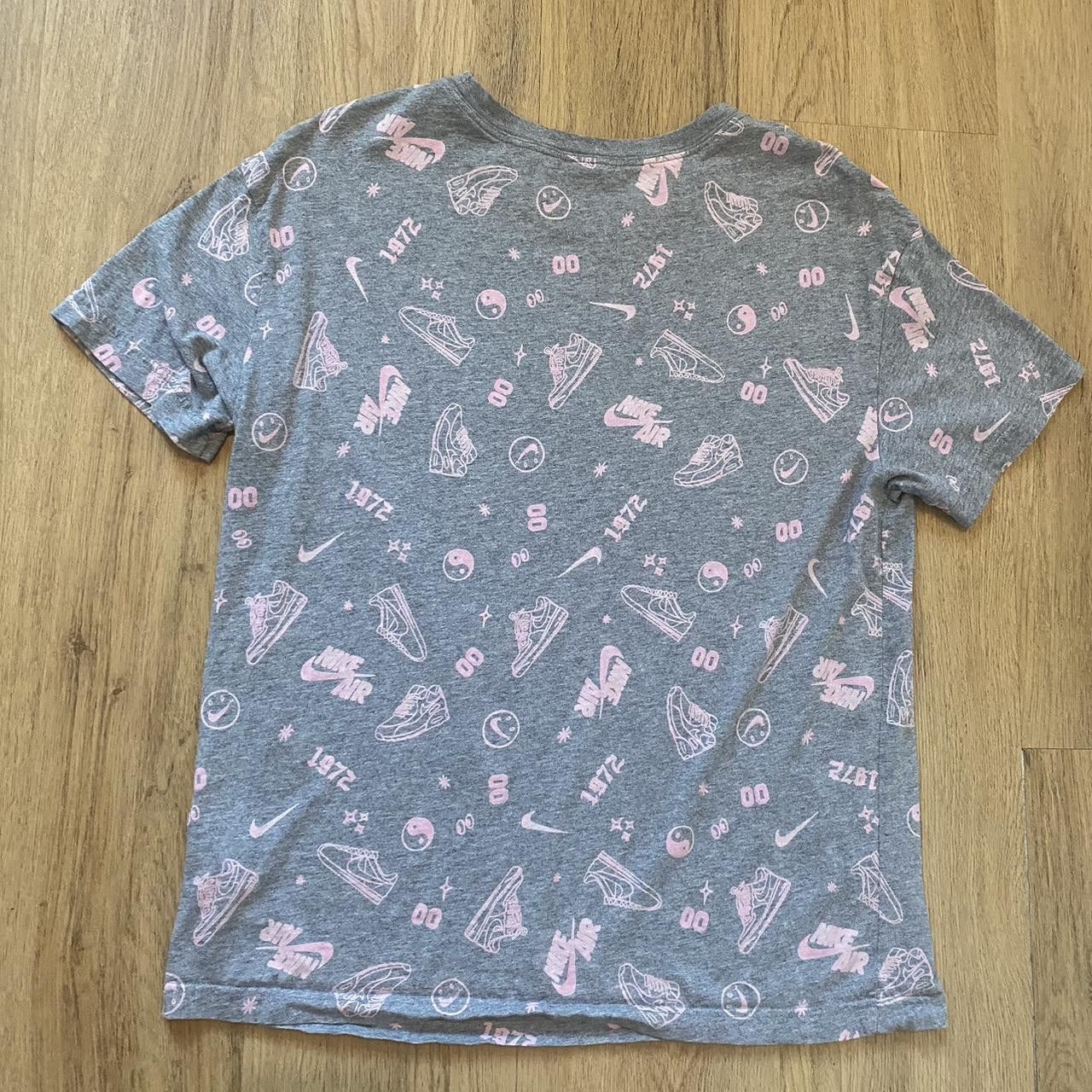 Nike Grey Nike cotton t-shirt with pink details Size US M / EU 48-50 / 2 - 2 Thumbnail
