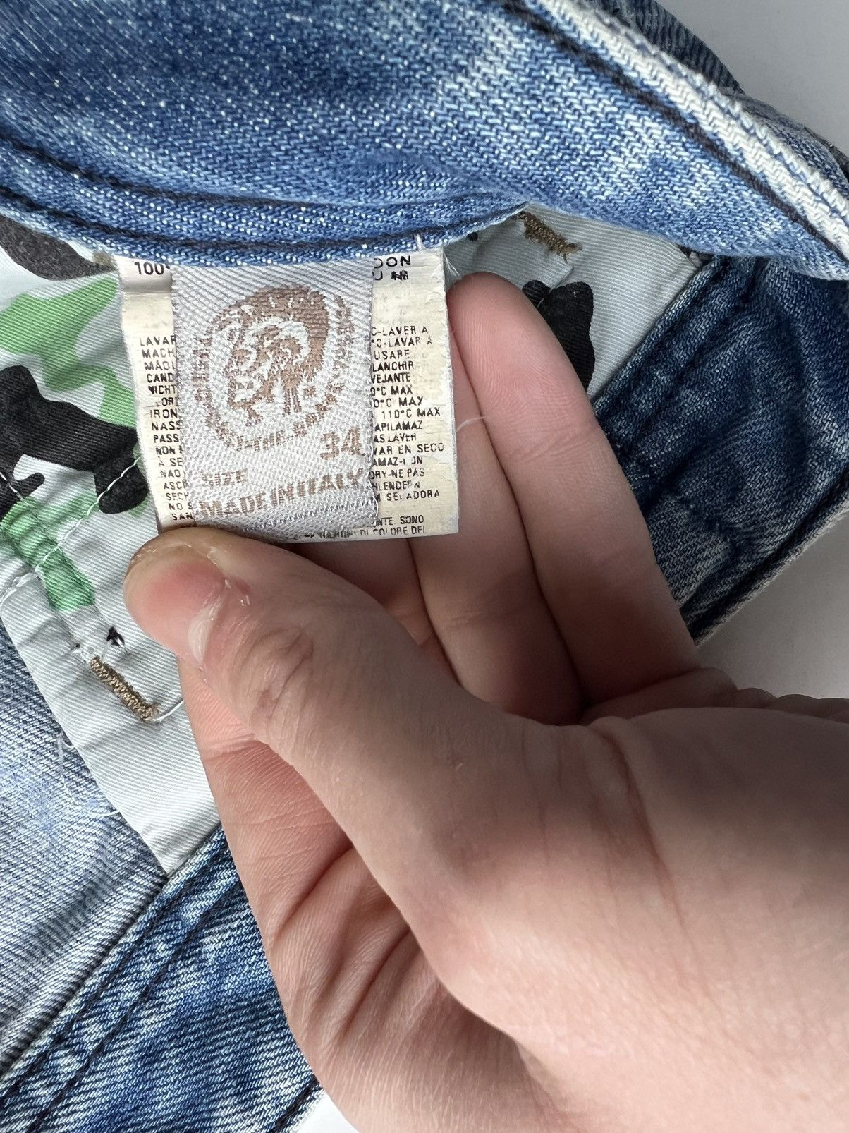 Diesel DIESEL ONIJO 0071G “Paint Splatter” Archive Denim – W34 L32, Size US 34 / EU 50 - 10 Thumbnail