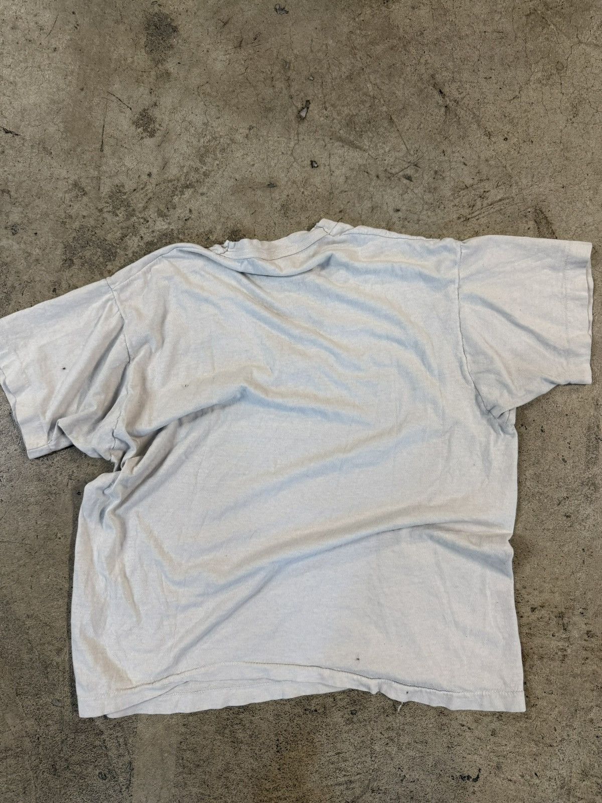 Vintage Vintage Trashed White T-Shirt Size US M / EU 48-50 / 2 - 2 Thumbnail