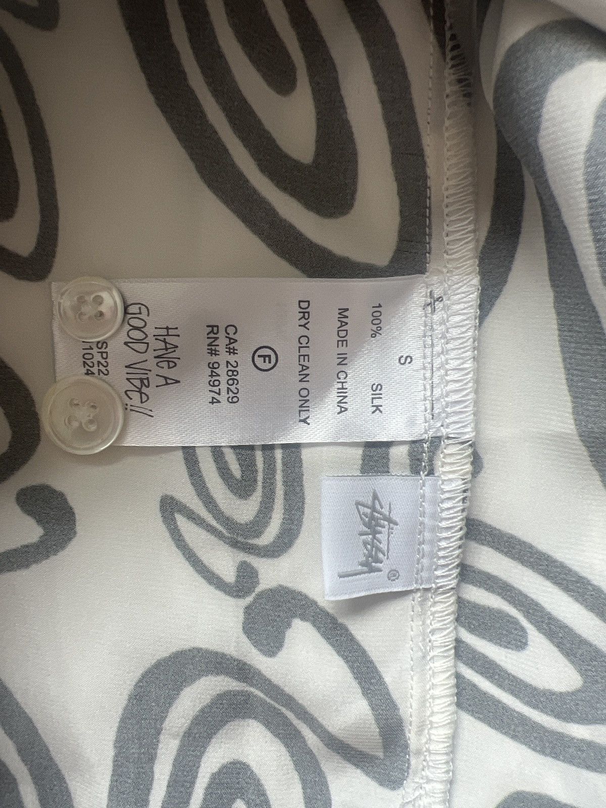 Stussy Stussy swirly s silk shirt Size US S / EU 44-46 / 1 - 10 Thumbnail