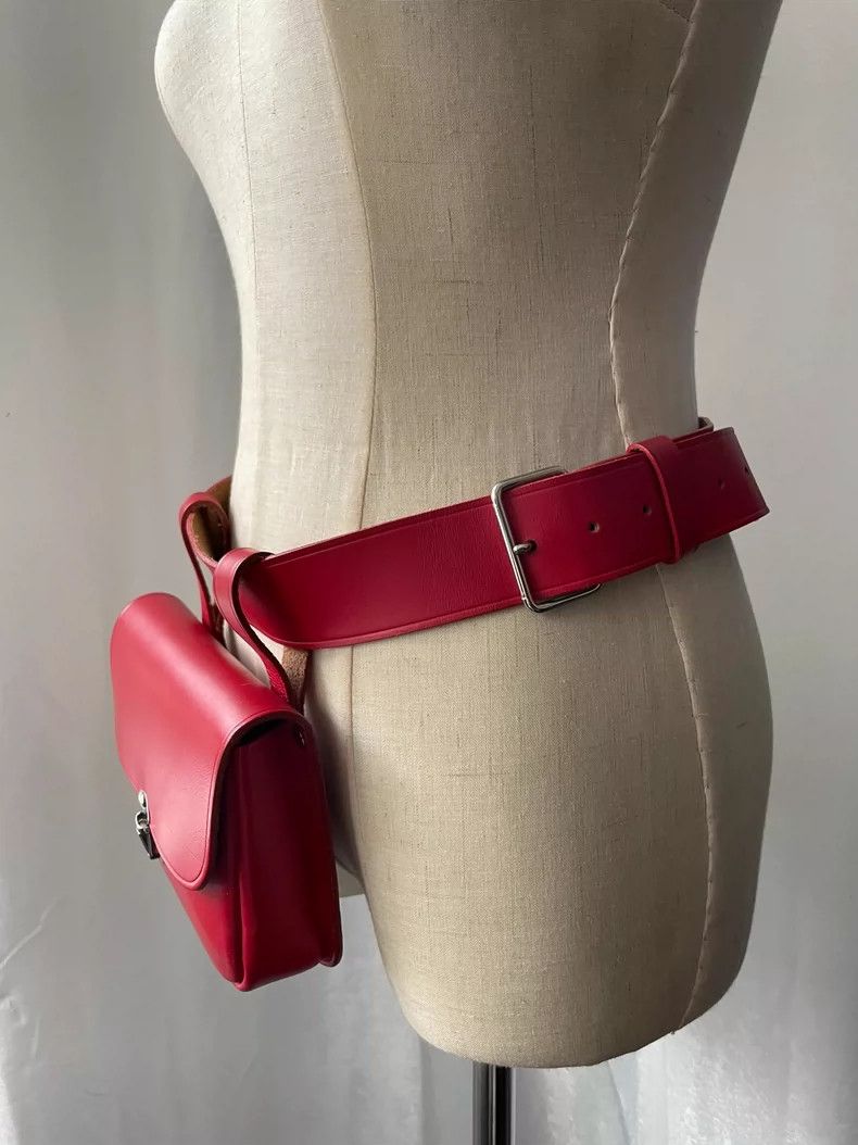 Comme des Garcons Comme des Garçons Medieval Red Leather Waist Bag Size ONE SIZE - 2 Thumbnail