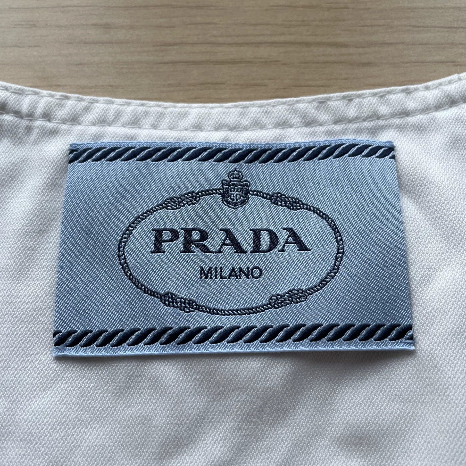 Prada PRADA satin V-neck sleeveless dress white size 36 99 new Size XS / US 0-2 / IT 36-38 - 4 Thumbnail