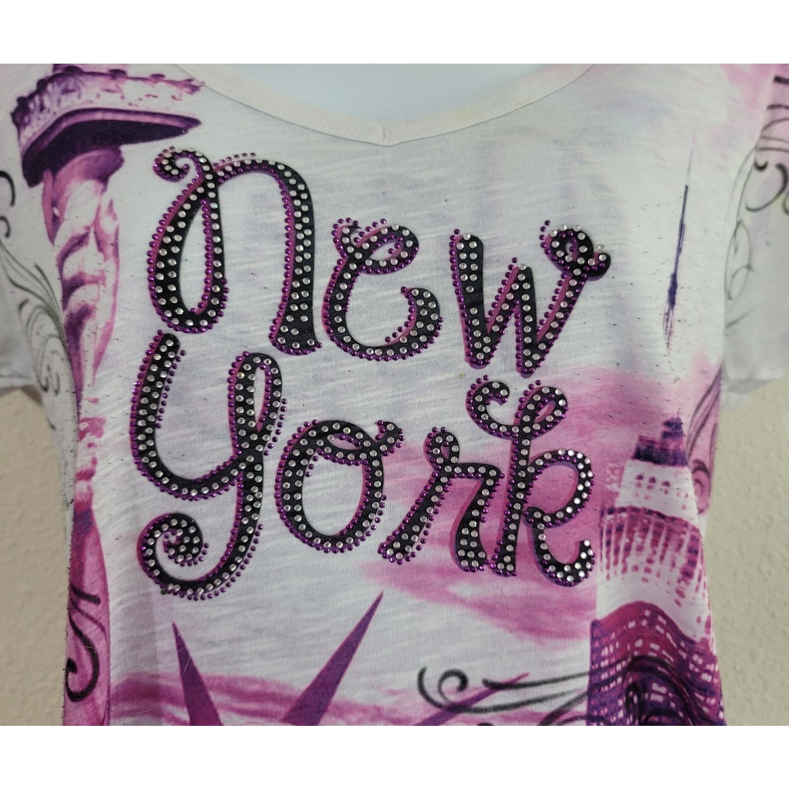 Other Sweet Gisele White Purple New York Top Large Rhinestones Size L / US 10 / IT 46 - 2 Thumbnail