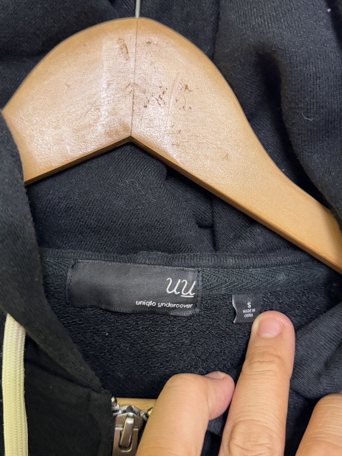 Undercover Uniqlo Undercover Black Faded Hoodie Size US XS / EU 42 / 0 - 7 Thumbnail