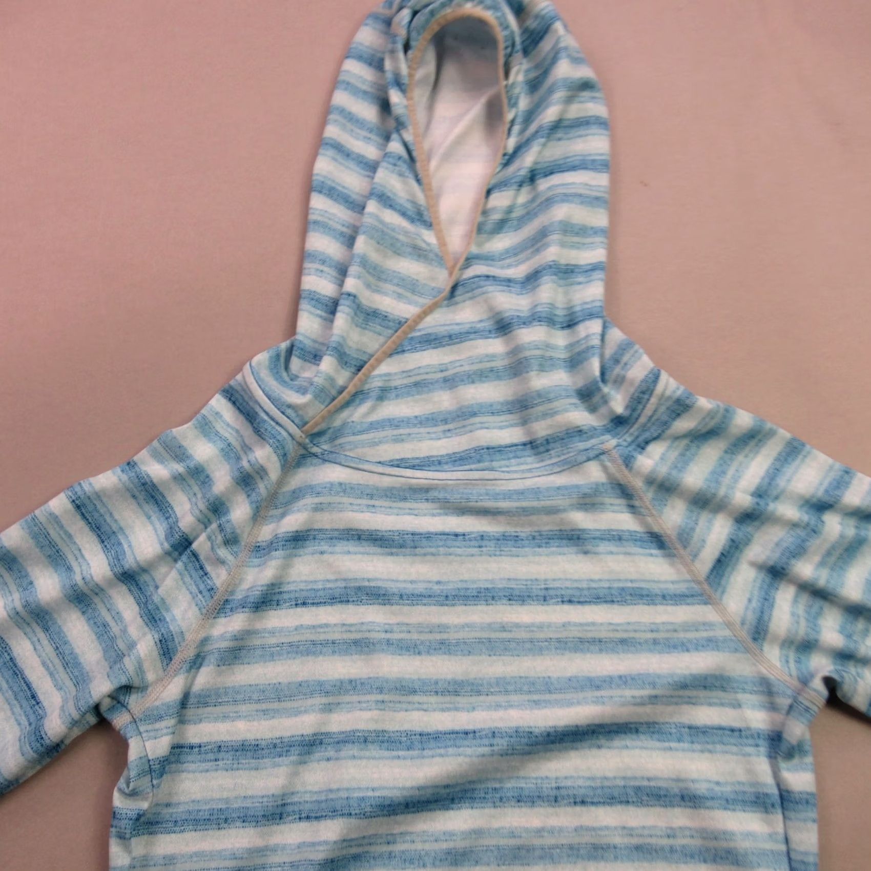 Patagonia Patagonia Hoodie Mens XS Long Sleeve Hooded Pullover Stripes Outdoors Blue Logo Knit Sweater Casual Pullover All Seasons Outdoor Mens XS Size US XS / EU 42 / 0 - 3 Thumbnail
