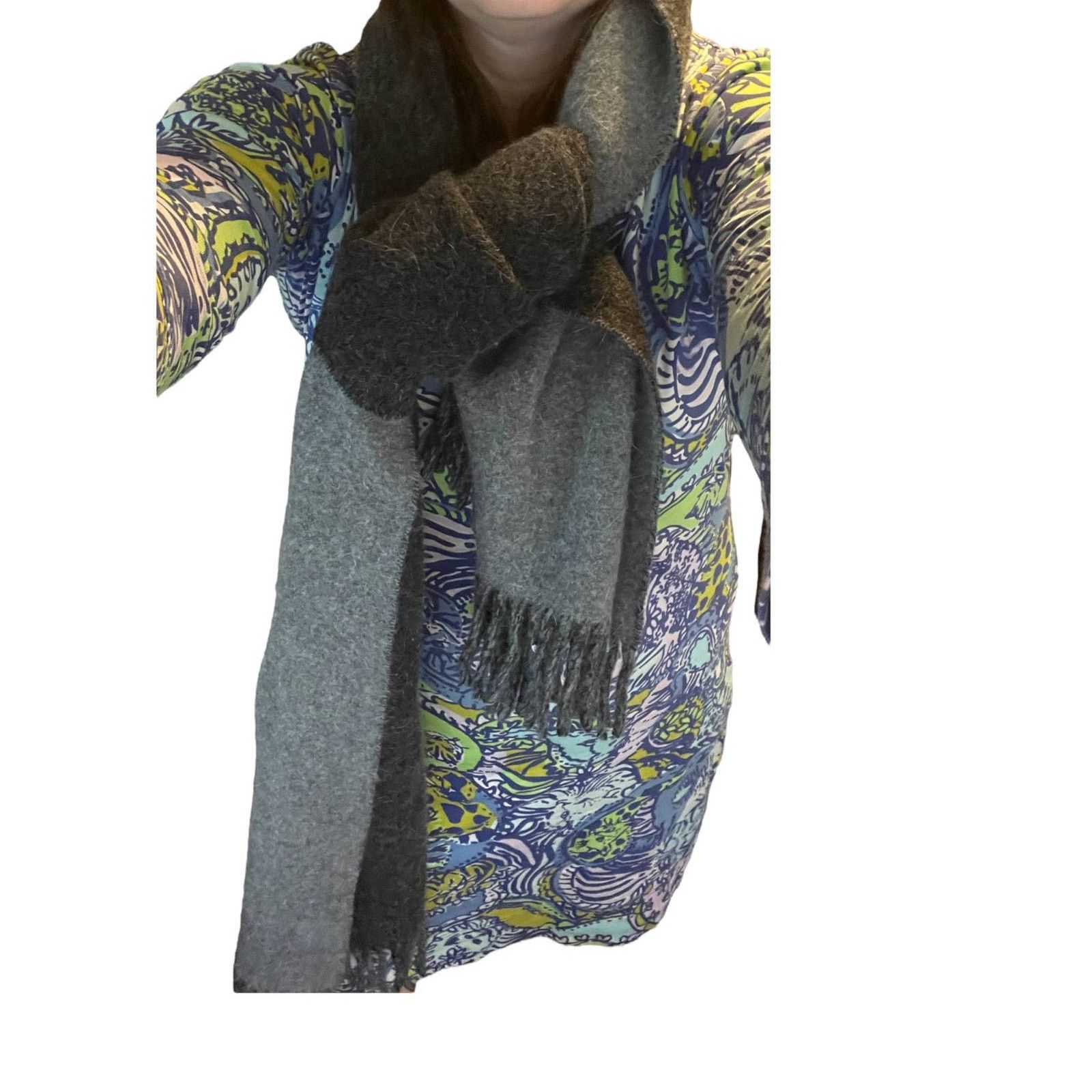 Ralph Lauren Ralph Lauren Gray fringed scarf 66x20 inches Size ONE SIZE - 1 Thumbnail