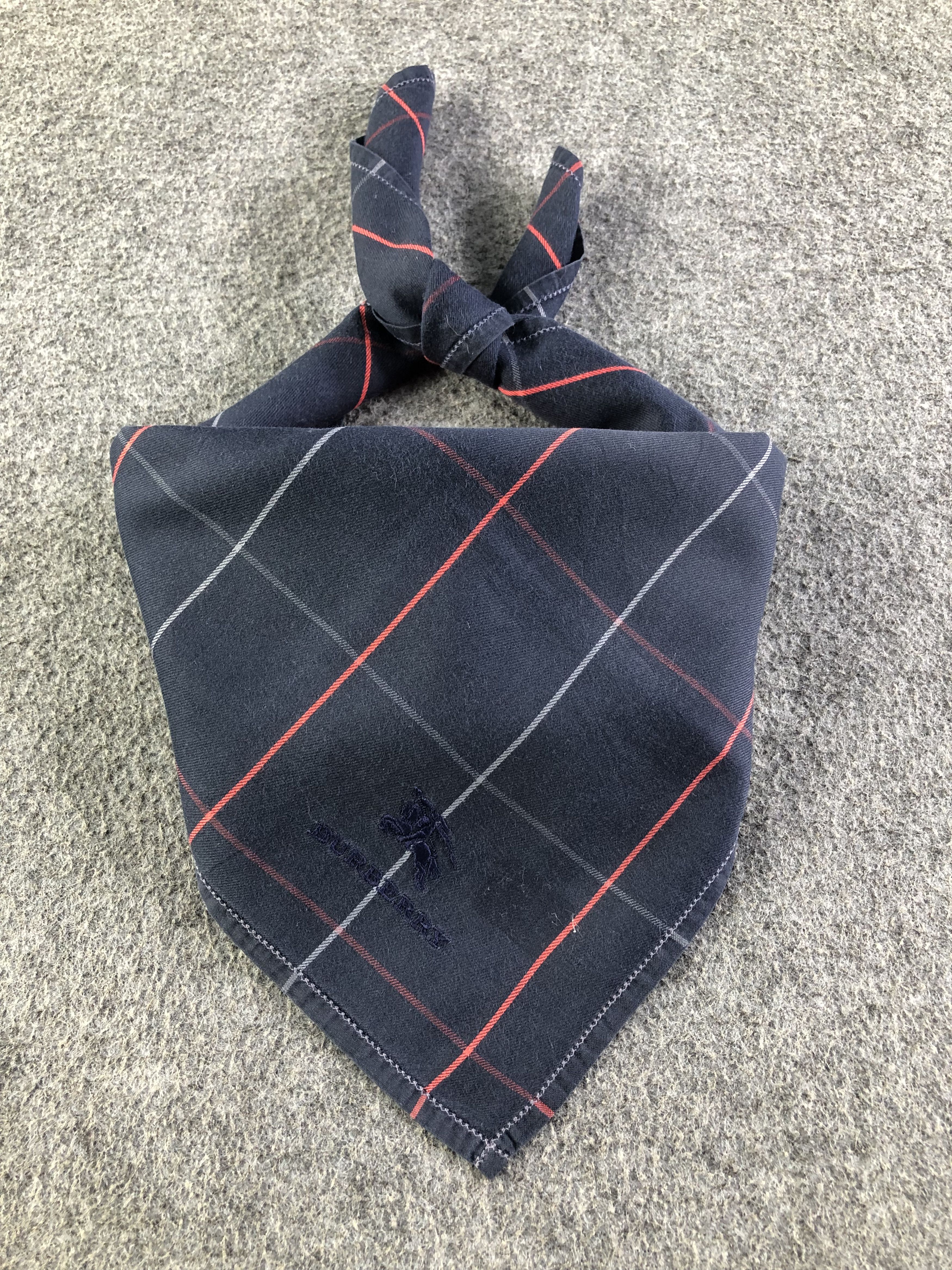 Burberry Burberry Handkerchief / Bandana / Neckerchief C350 Size ONE SIZE - 1 Thumbnail