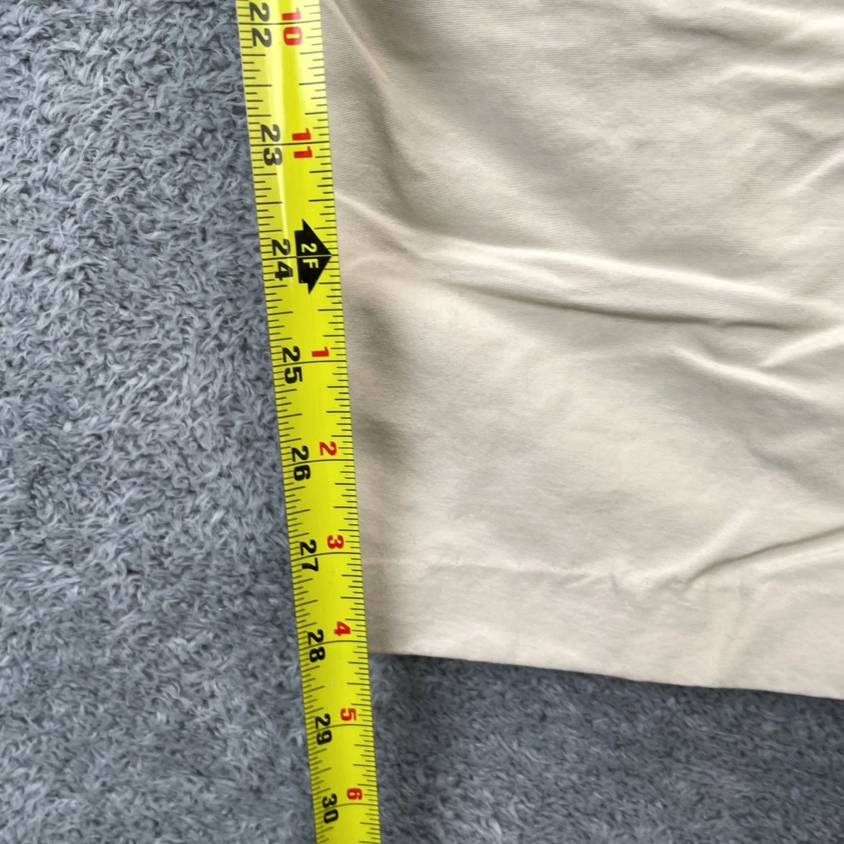 Royal Robbins Royal Robbins Pants Womens 14 Beige Cargo Pocket Pleated Logo Straight Leg Hiking Size 36" / US 14 / IT 50 - 6 Thumbnail