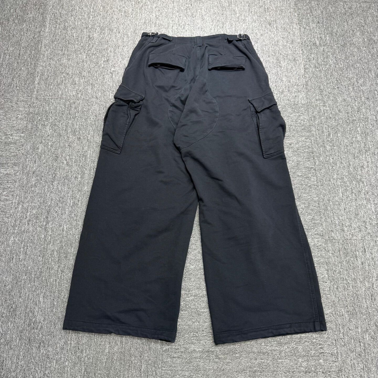 Balenciaga balenciaga cargo pocket work pants. Size US 34 / EU 50 - 2 Thumbnail