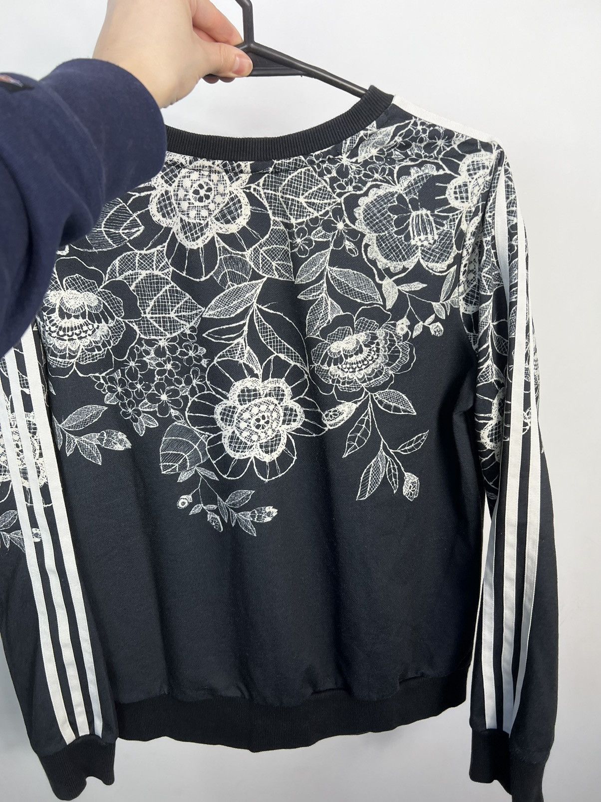 Adidas Sweatshirt Adidas Florido Patterns Logo Size S / US 4 / IT 40 - 2 Thumbnail