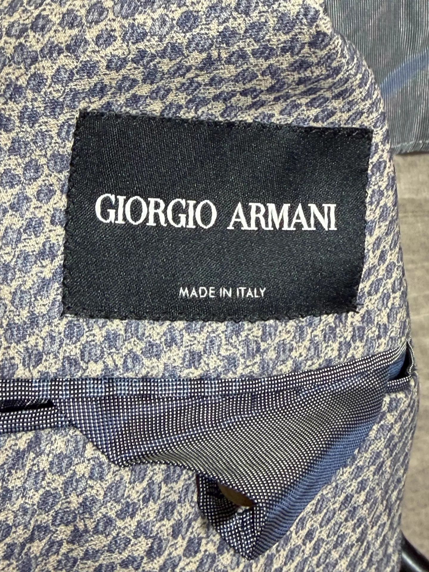 Giorgio Armani Giorgio Armani Slim Suit 52/54 Gray SnakePatterned Size 54R - 7 Thumbnail