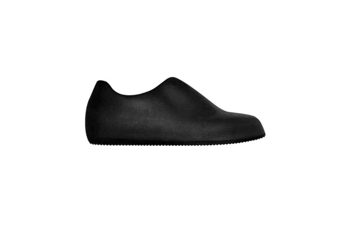 Yeezy YZY SL-02 Slide Size US 10 / EU 43 - 1 Thumbnail