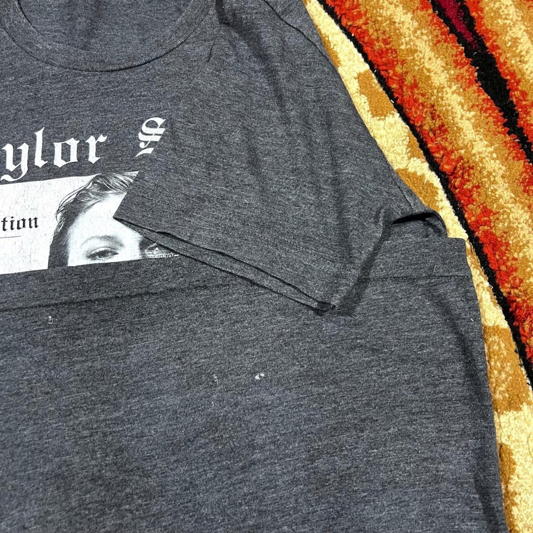 Band Tees Vintage Taylor Swift Stadium Tour Rare T Shirt Size US S / EU 44-46 / 1 - 9 Thumbnail