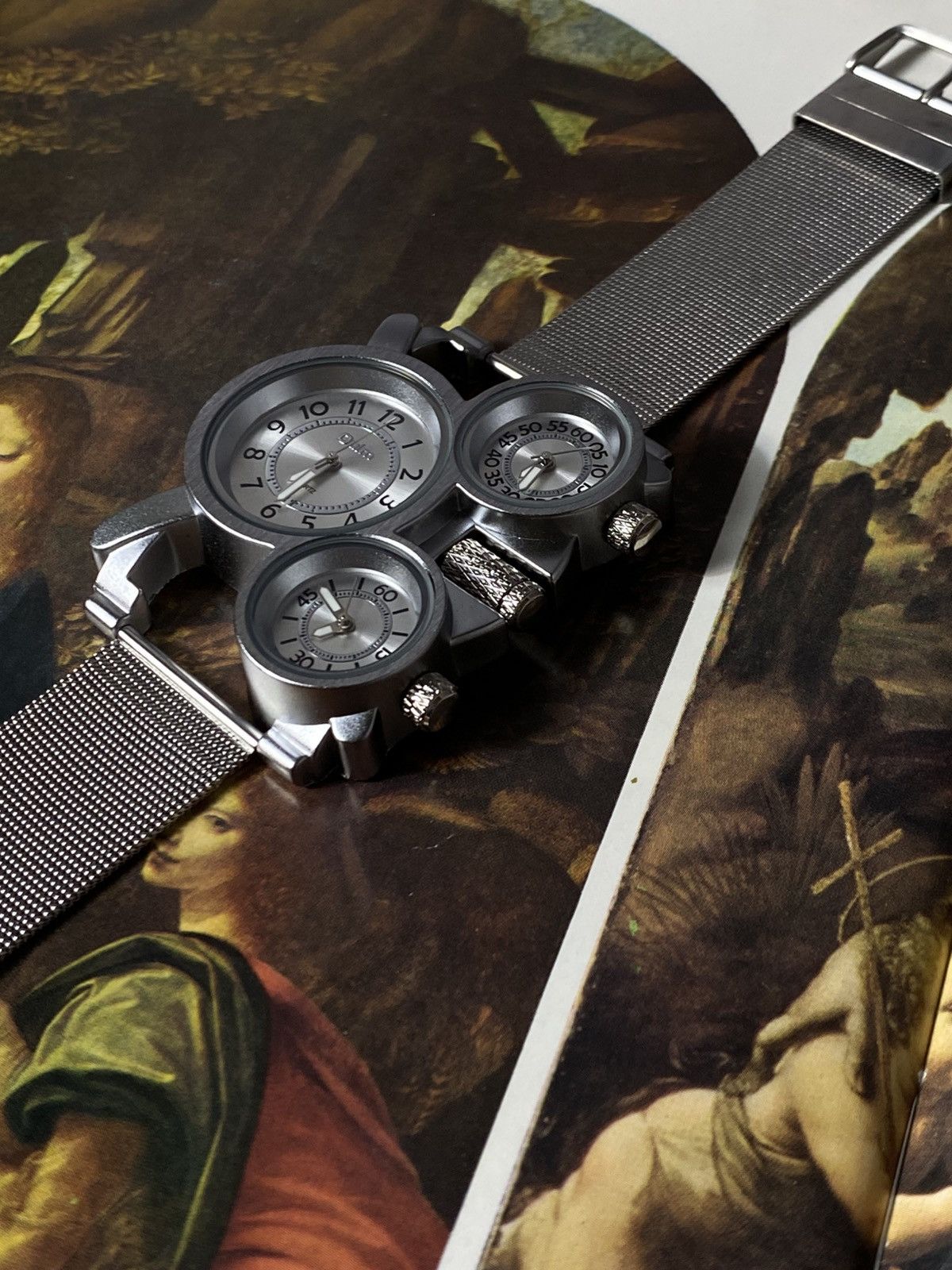 Japanese Brand Oulm HP1167 Triple Time Zone Steampunk Watch Silver Size ONE SIZE - 7 Thumbnail