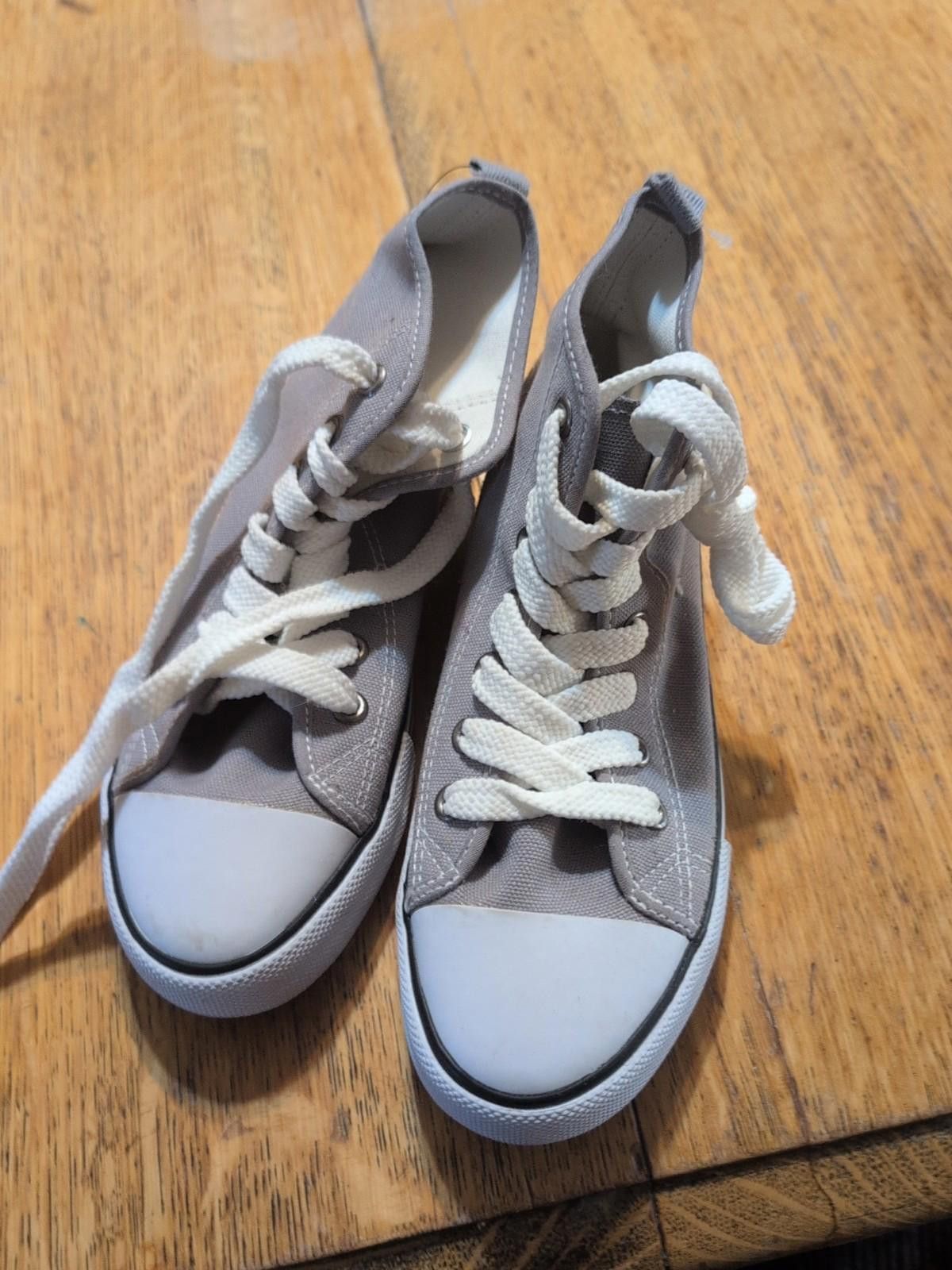 H&M H&M high Top Grey And White Women's Shoes Size 3 Size US 7.5 / IT 37.5 - 1 Thumbnail