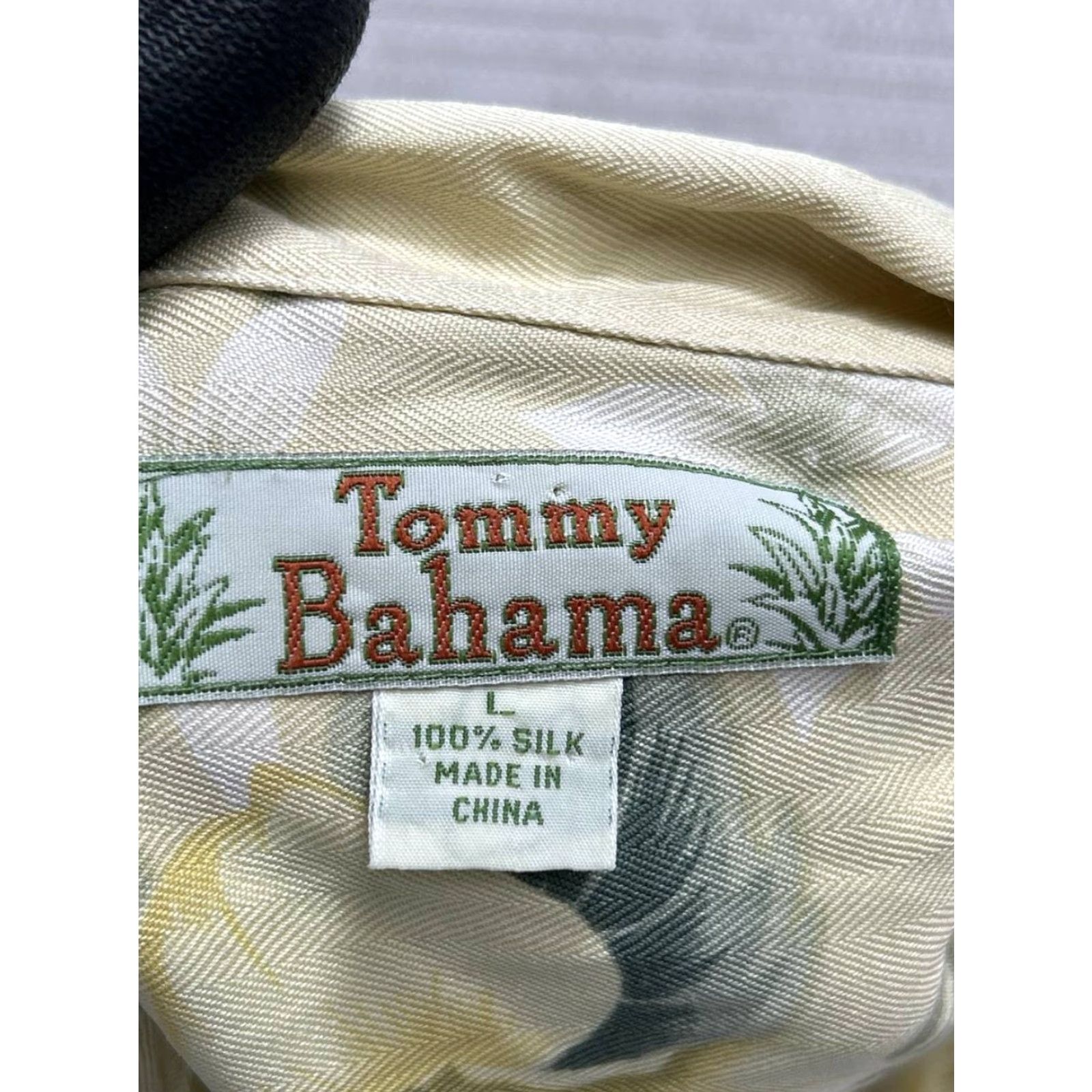 Tommy Bahama Tommy Bahama Hawaiian Shirt Mens Large Multicolor Floral Silk Camp Collar Beach Size US L / EU 52-54 / 3 - 6 Thumbnail