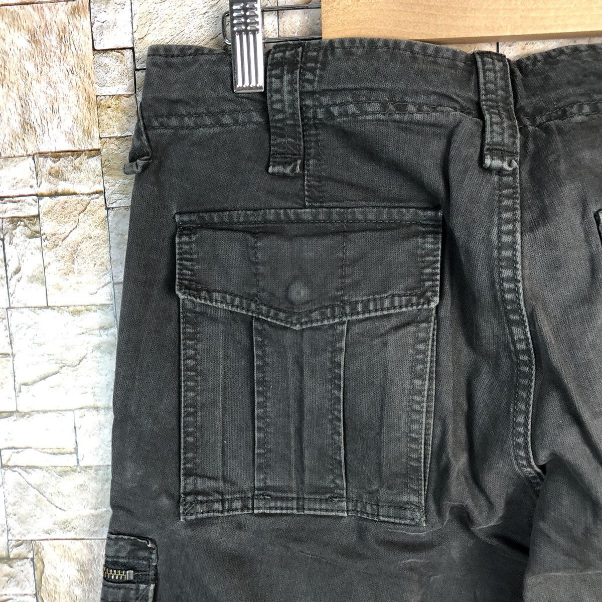 Japanese Brand Uniqlo Black japan utility Cargo Multipocket Pants #A618 Size US 29 - 19 Thumbnail