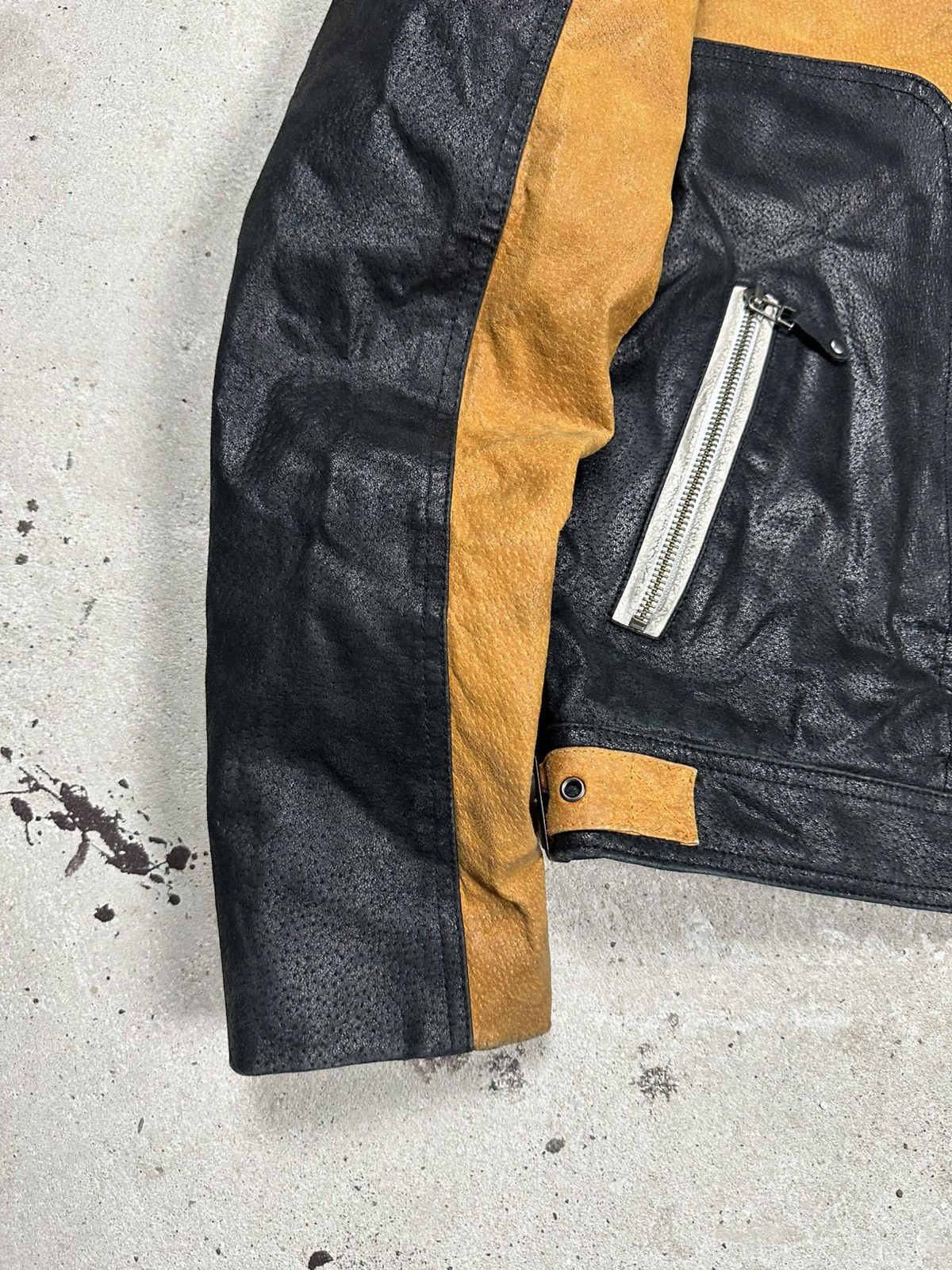 Japanese Brand Vintage Y2K Genuine Leather Suede Moto Biker Racing Jacket Size US S / EU 44-46 / 1 - 3 Thumbnail