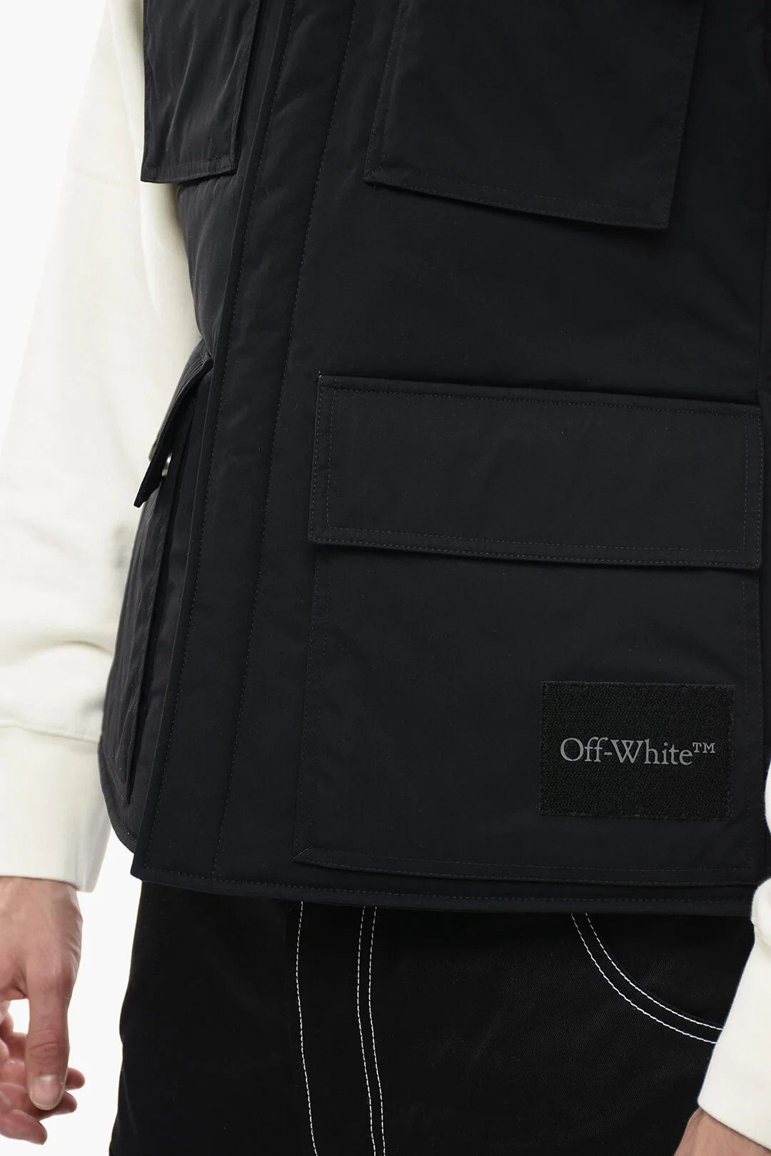 Off-White og1mm0426 Padded Gilet in Black Size US L / EU 52-54 / 3 - 3 Thumbnail
