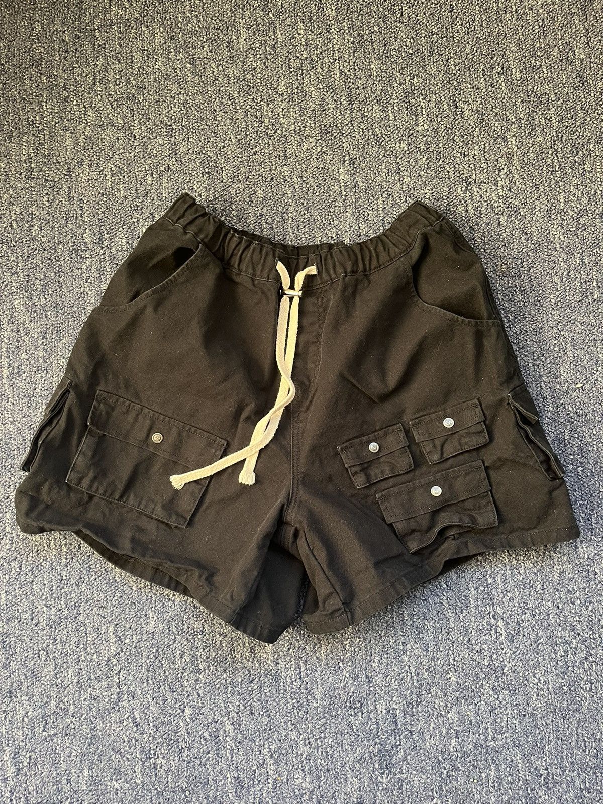 image of Archival Clothing Excess Los Angeles ‘Deceased’ Utility Cargo Shorts | M in Black, Men's (Size 32)