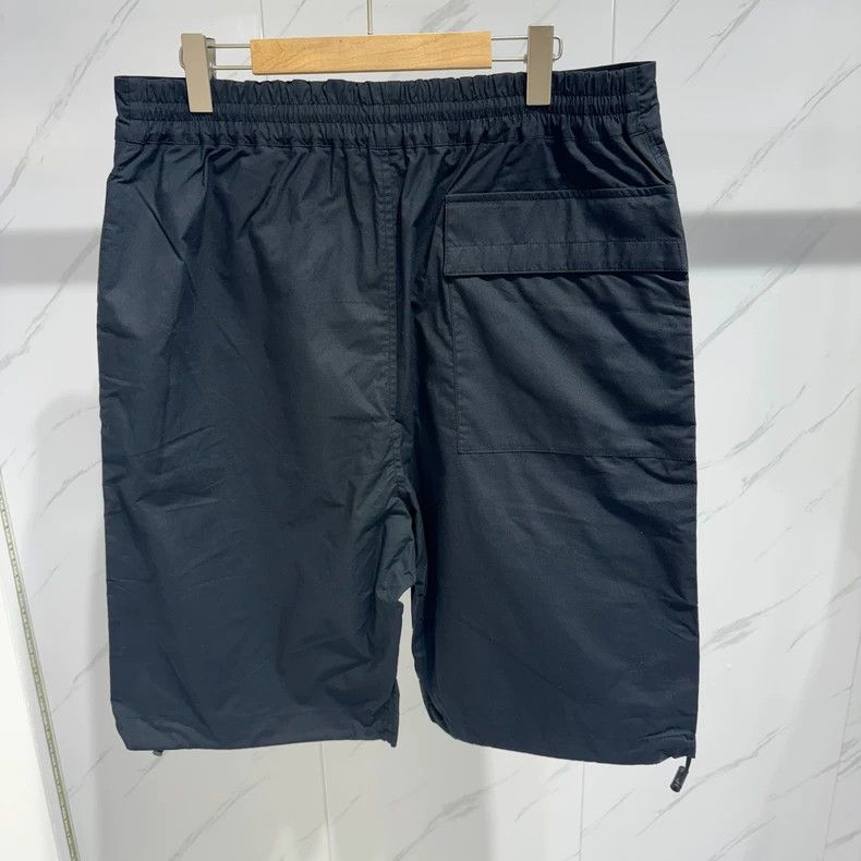 Loewe LOEWE Solid Bermuda shorts Size US 36 / EU 52 - 2 Thumbnail