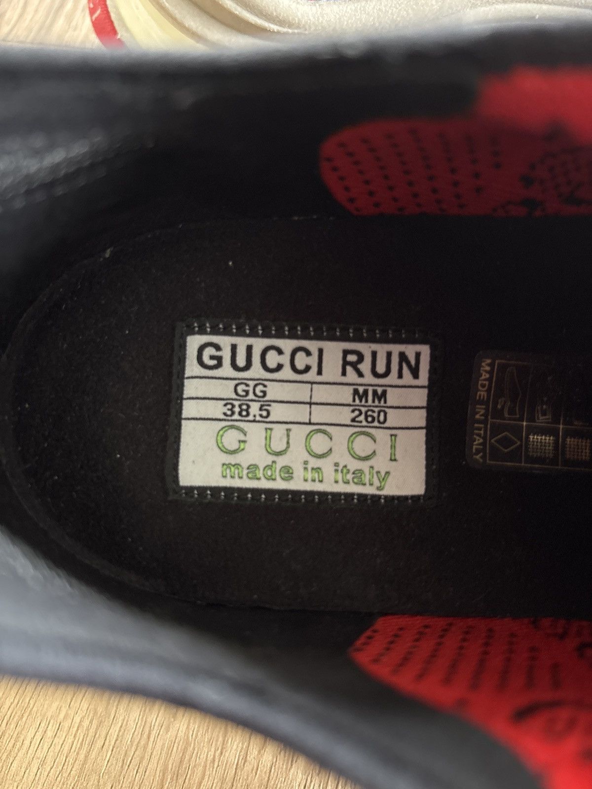 Gucci Gucci Run sneakers Size US 7.5 / IT 37.5 - 6 Thumbnail