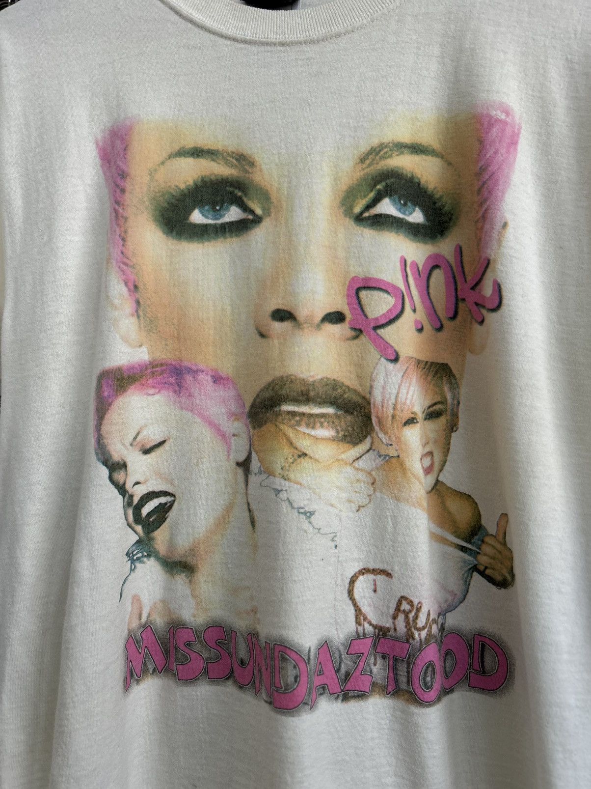Band Tees Pink Vintage T Shirt 2002 Size US L / EU 52-54 / 3 - 2 Thumbnail