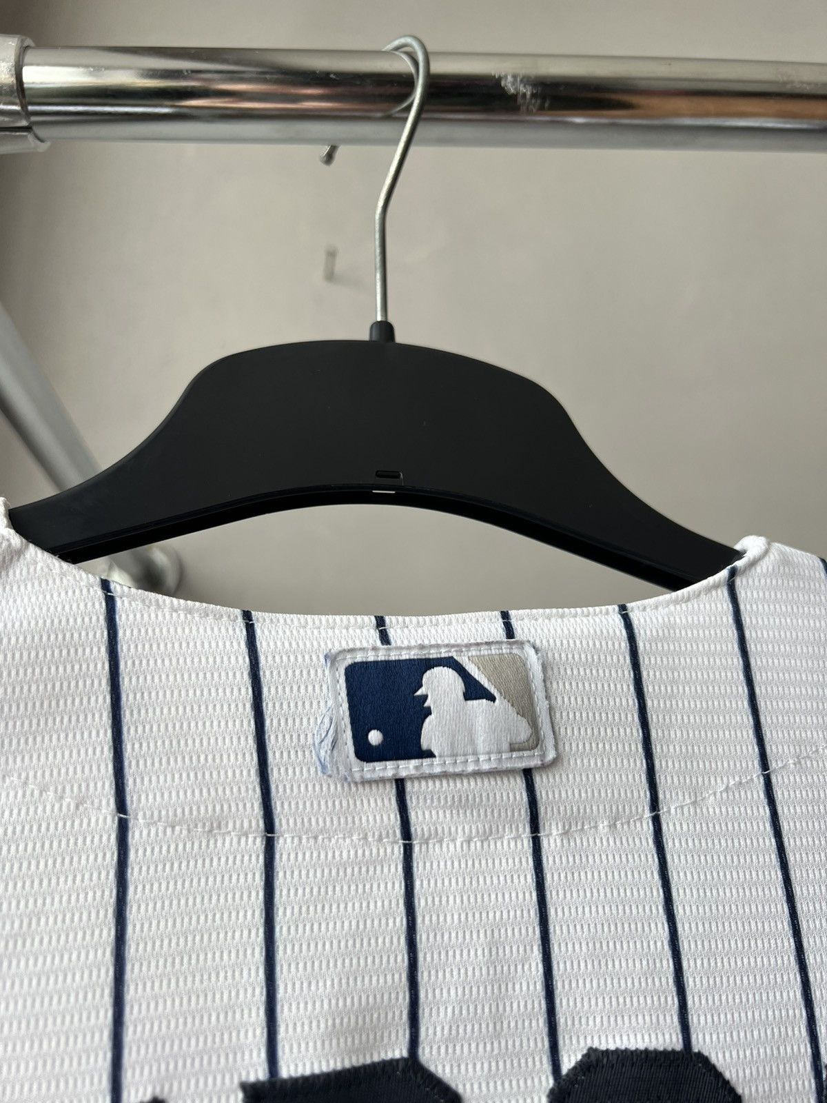 Majestic NY NEW YORK YANKEES #99 AARON JUDGE MLB BASEBALL JERSEYSHIRT Size US S / EU 44-46 / 1 - 13 Thumbnail