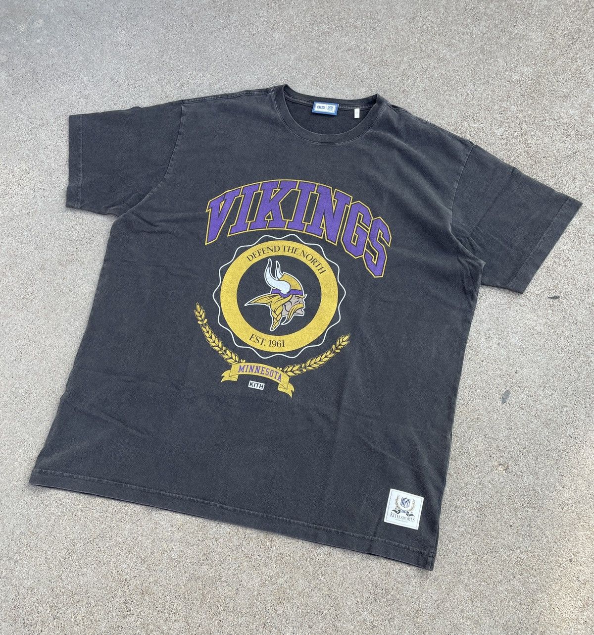 Kith Kith Minnesota Vikings modern vintage tee