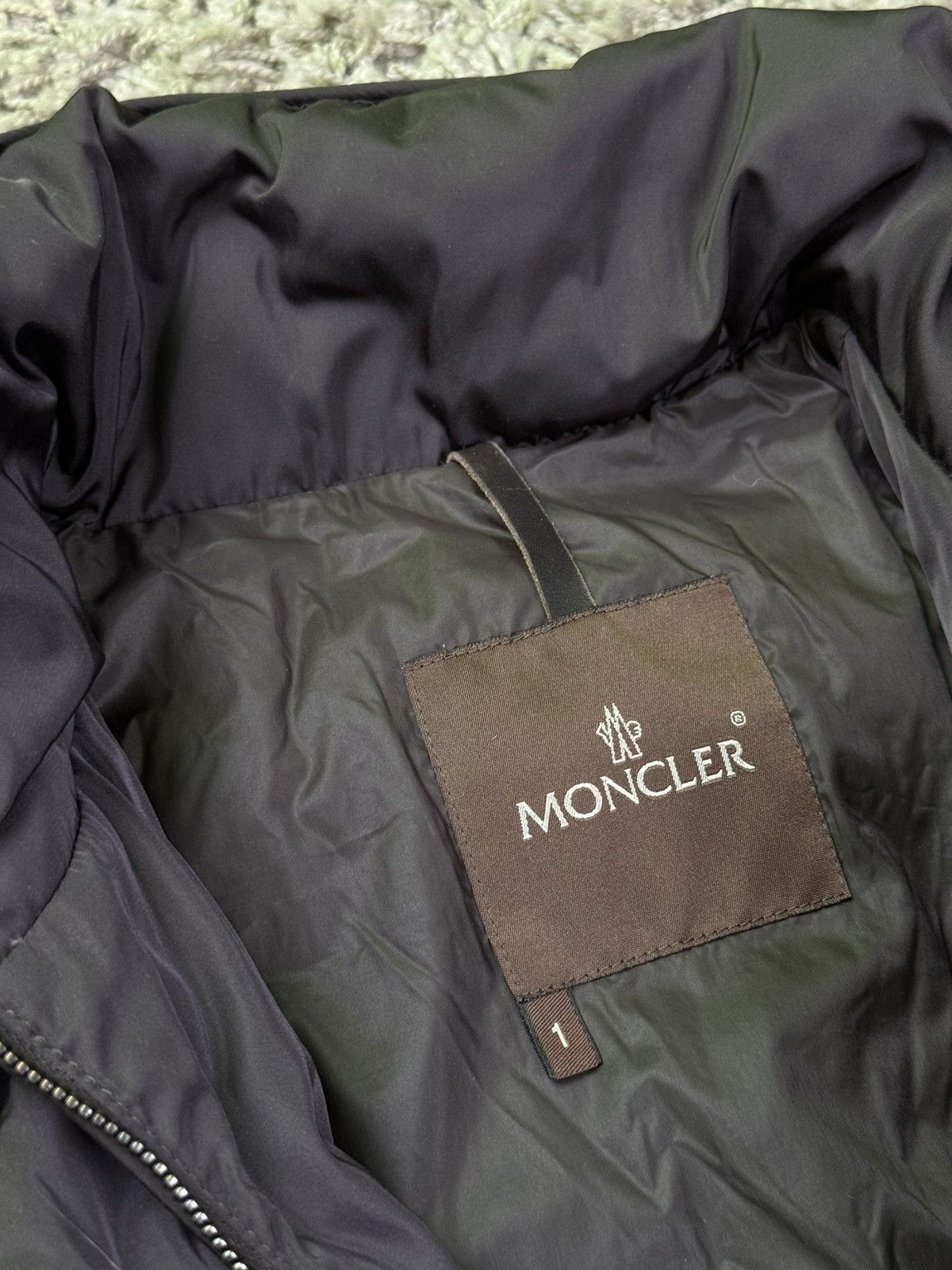 Moncler Down puffer jacket Moncler original luxury streetwear item Size S / US 4 / IT 40 - 3 Thumbnail