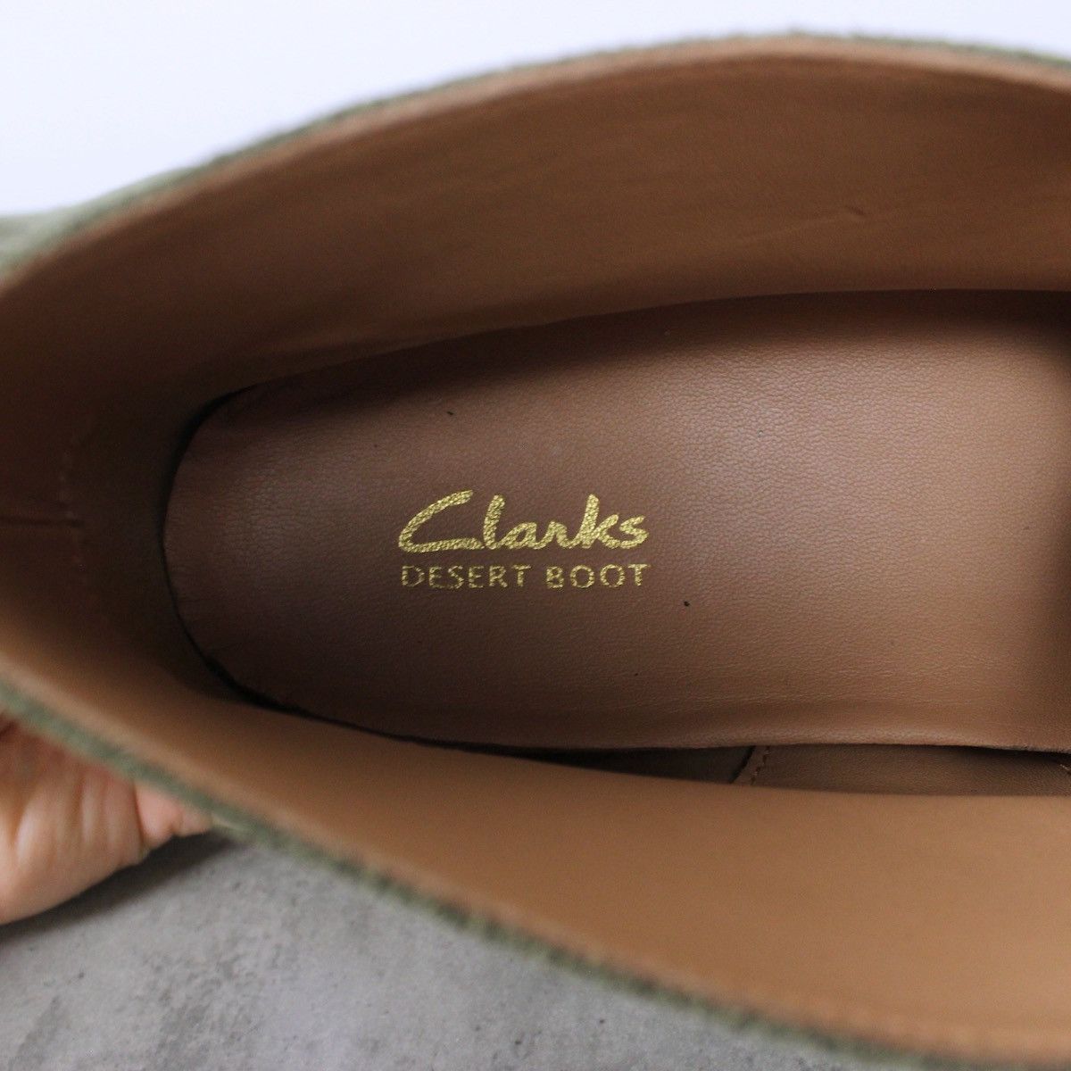 Clarks Clarks Suede Desert Boots Olive Size US 11 / EU 44 - 7 Thumbnail