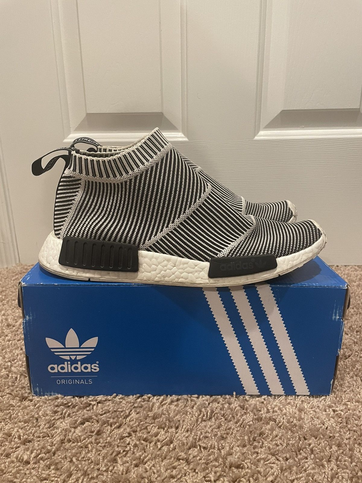 Adidas Adidas NMD OG City Sock Size US 9 / EU 42 - 4 Thumbnail