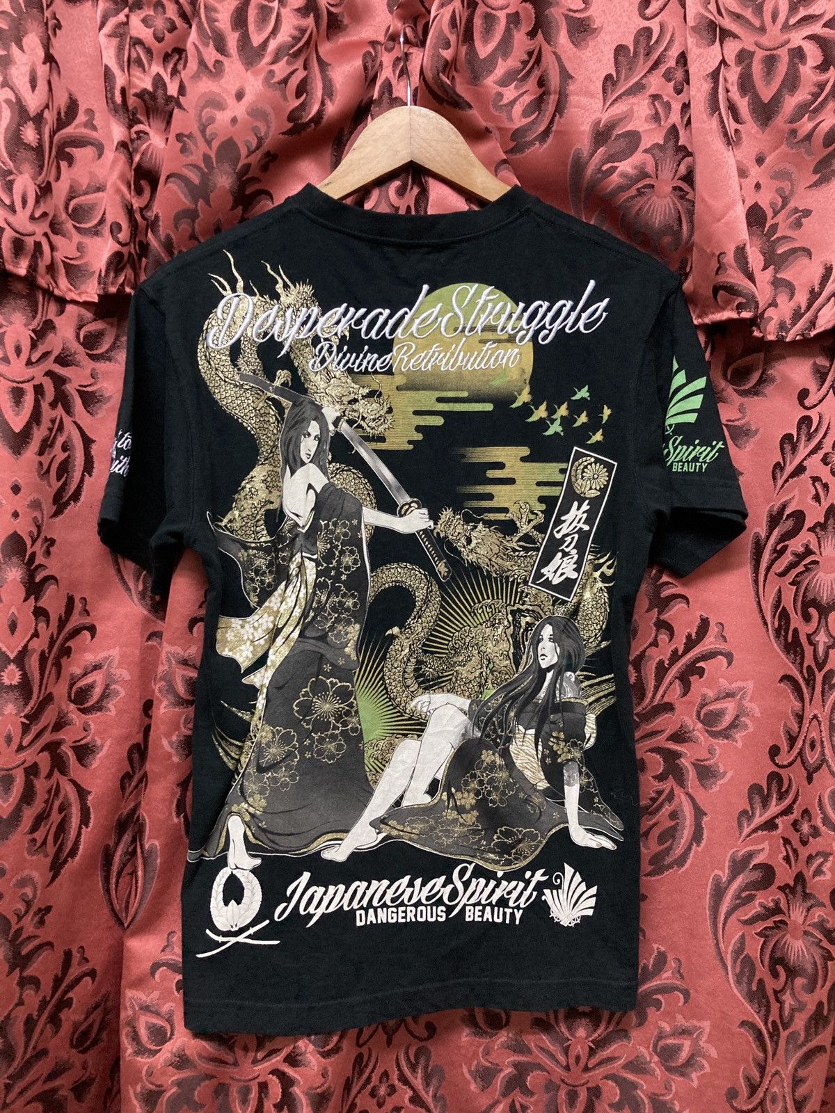 Japanese spirit embroidery tee