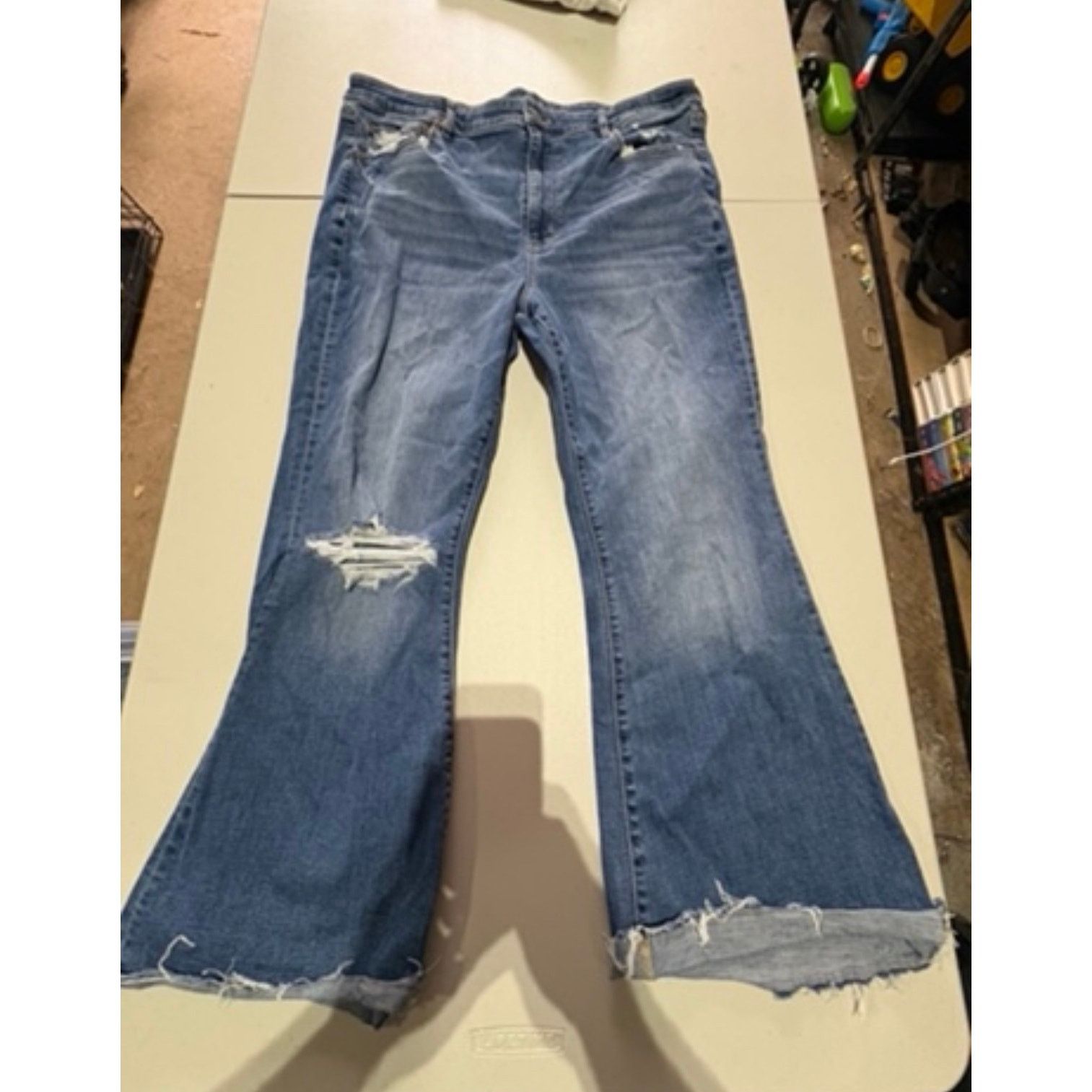 American Eagle Outfitters American Eagle Women’s Size 18 Short Stretch Flare Jeans Size 40" / US 18 - 4 Thumbnail