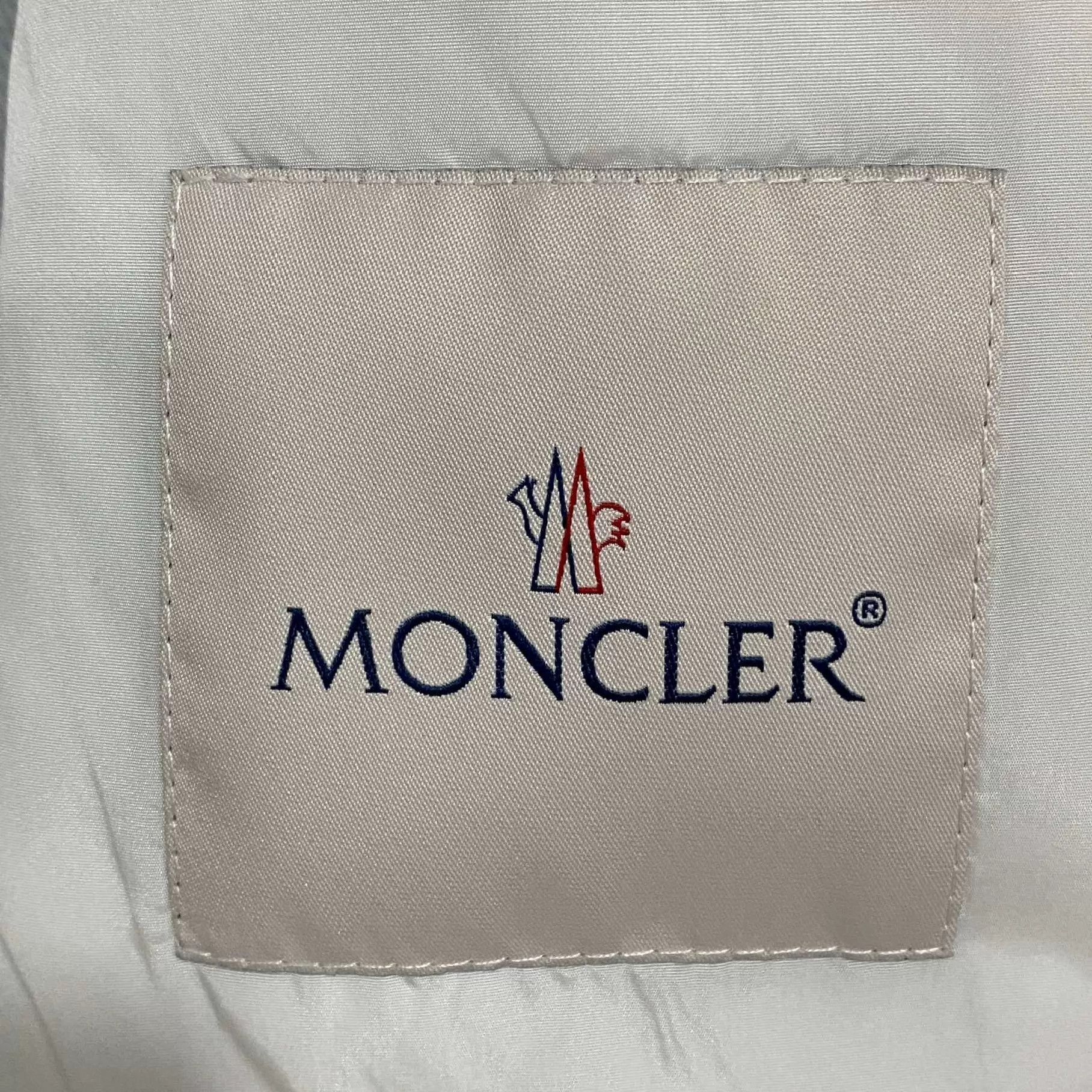 Moncler Moncler light blue logo denim jacket size 2 Size XS / US 0-2 / IT 36-38 - 4 Thumbnail