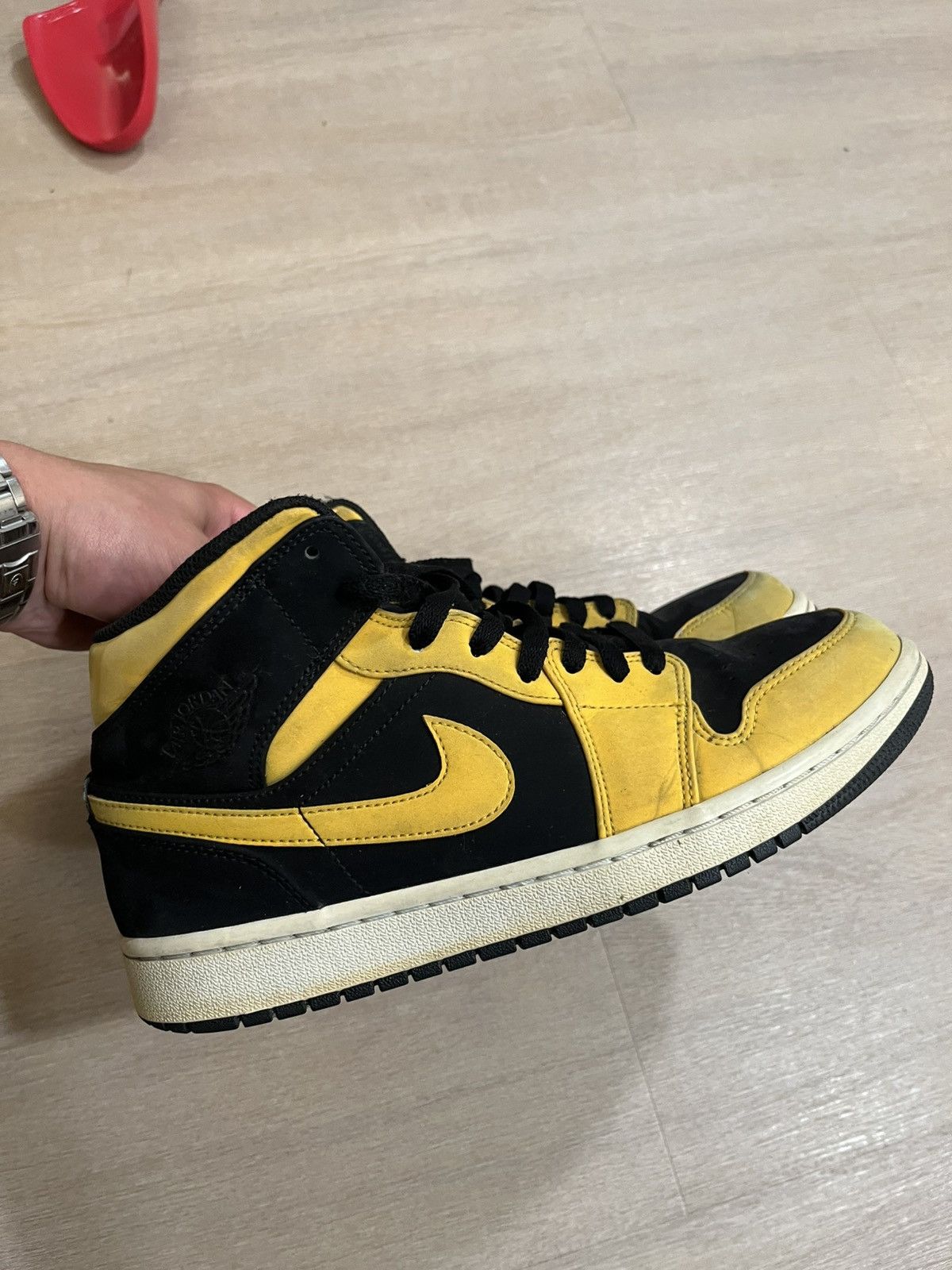 Jordan Brand Jordan 1 mid Sneakers Size US 8.5 / EU 41-42 - 2 Thumbnail