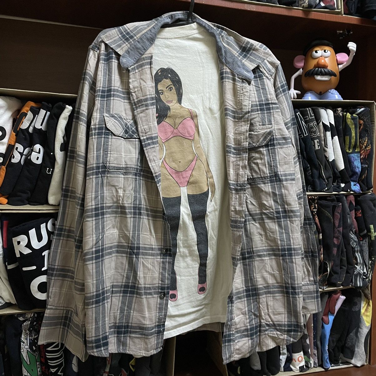 Vintage Vintage 90s Plaid Shirt Graphic Tee Grunge Streetwear Slim L Size US L / EU 52-54 / 3 - 2 Thumbnail