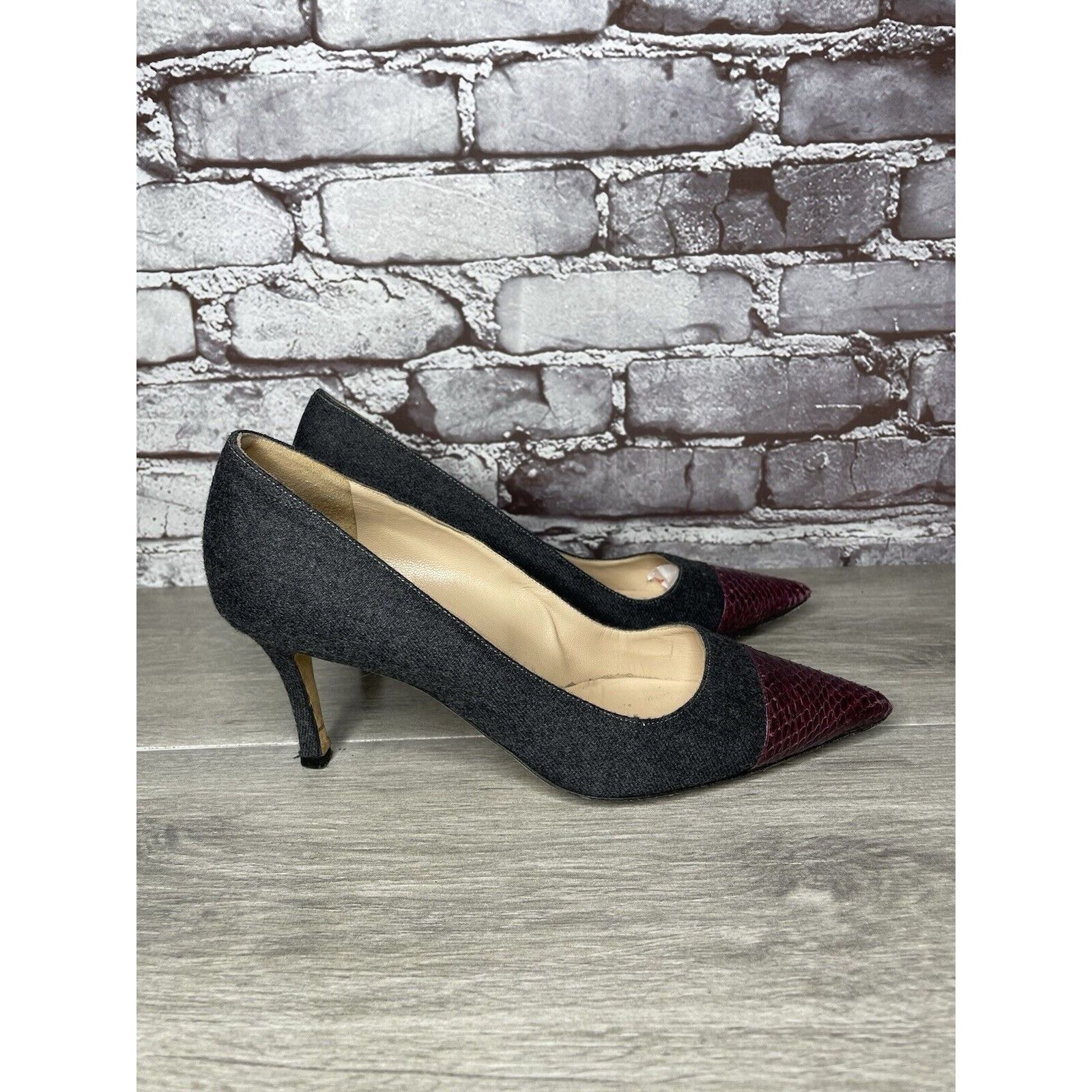 Manolo Blahnik Manolo Blahnik Grey Wool Fabric Burgundy Pointed Toe Heels W Size US 9 / IT 39 - 16 Thumbnail